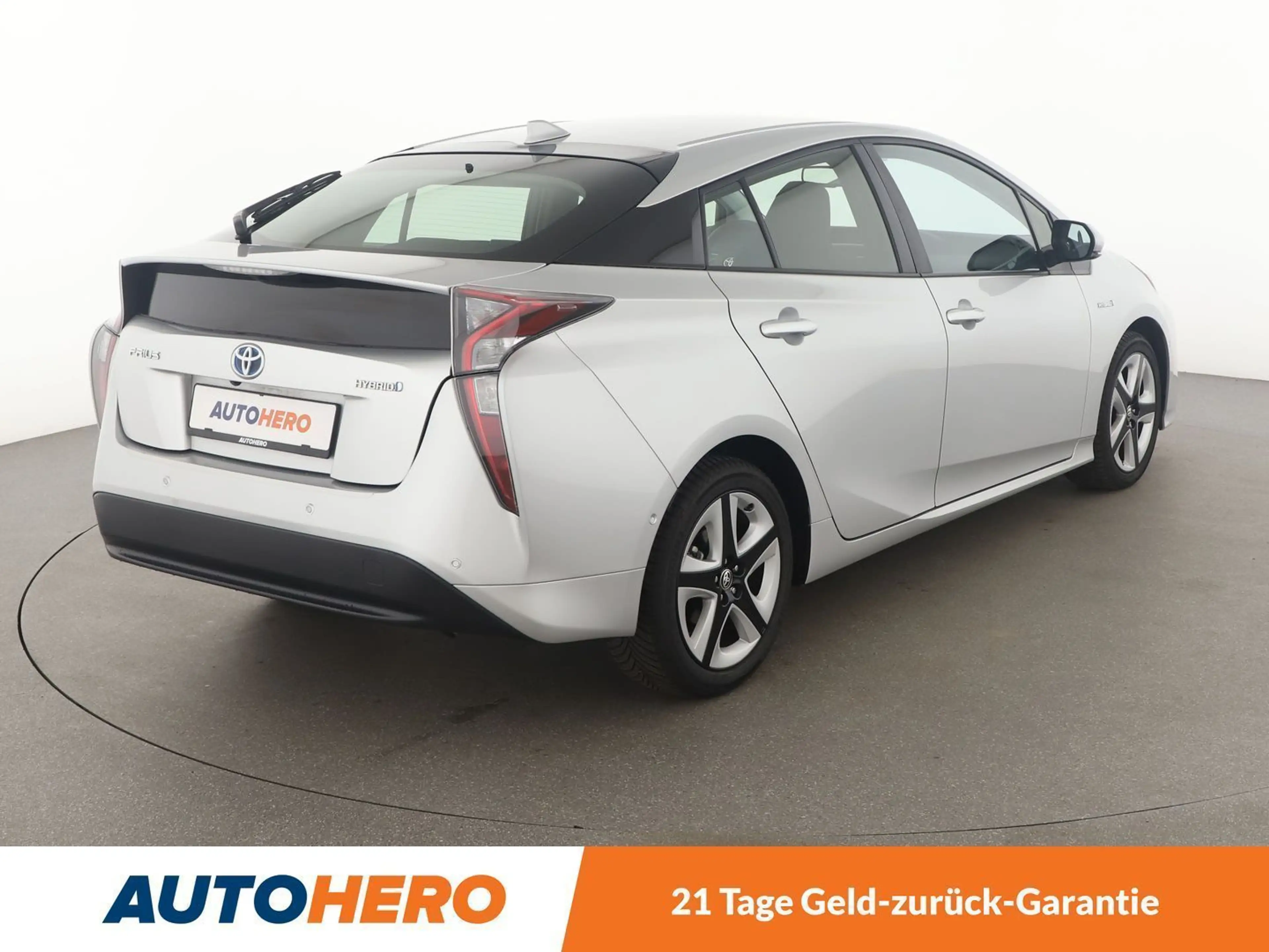Toyota Prius 1.8 Executive Aut.*NAVI*BI*-LED*ACC*CAM*PDC*SHZ* — photo 6