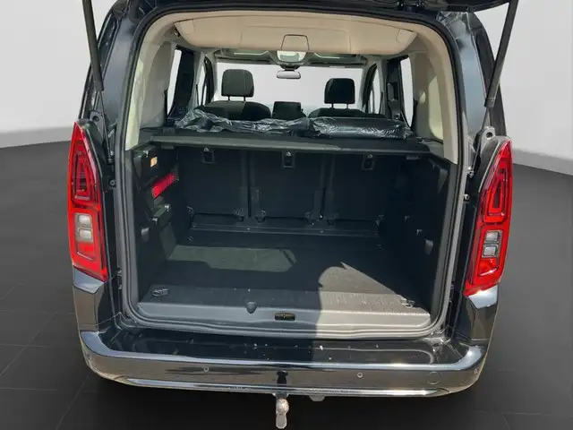 Toyota Proace City view 15