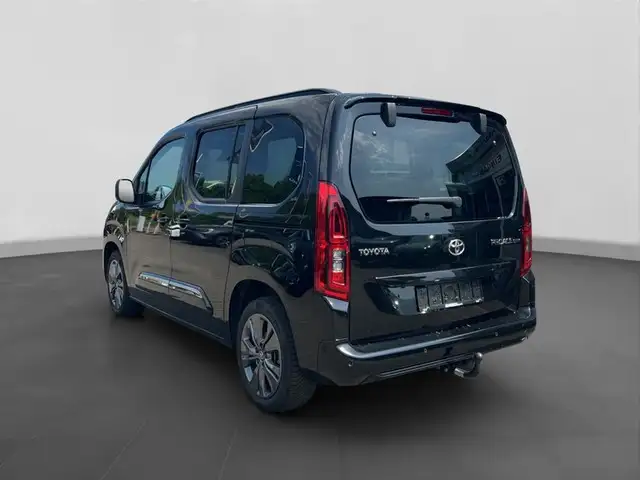 Toyota Proace City view 3