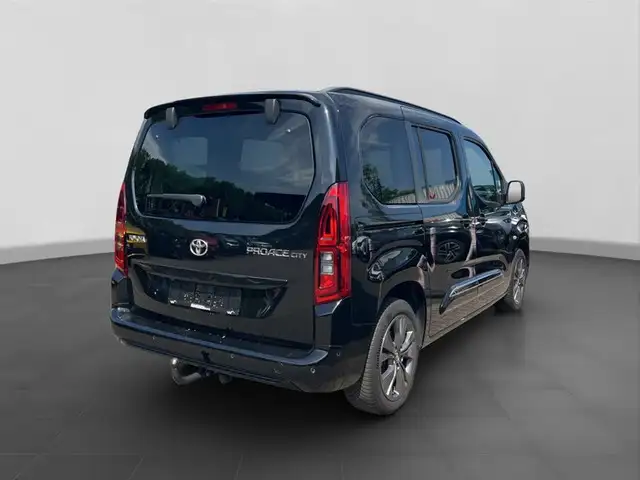 Toyota Proace City view 5