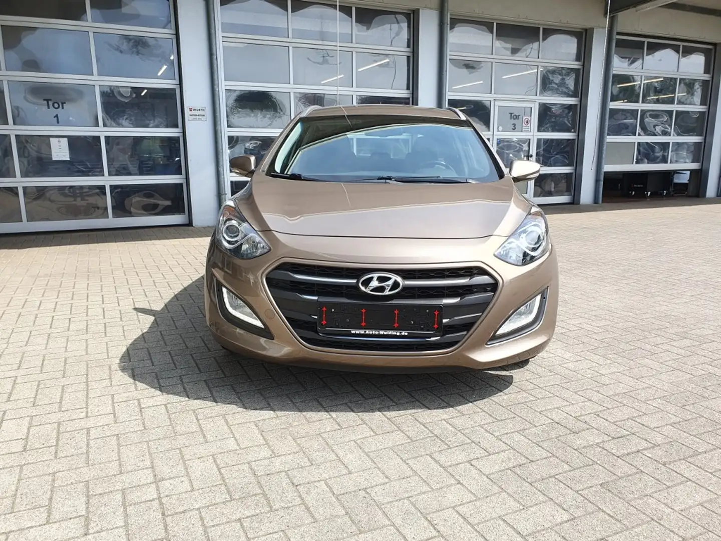 Hyundai i30 CW 1.6 blue Trend beh. Lenkrad Sitzhzg. 2. Hand Braun - 2