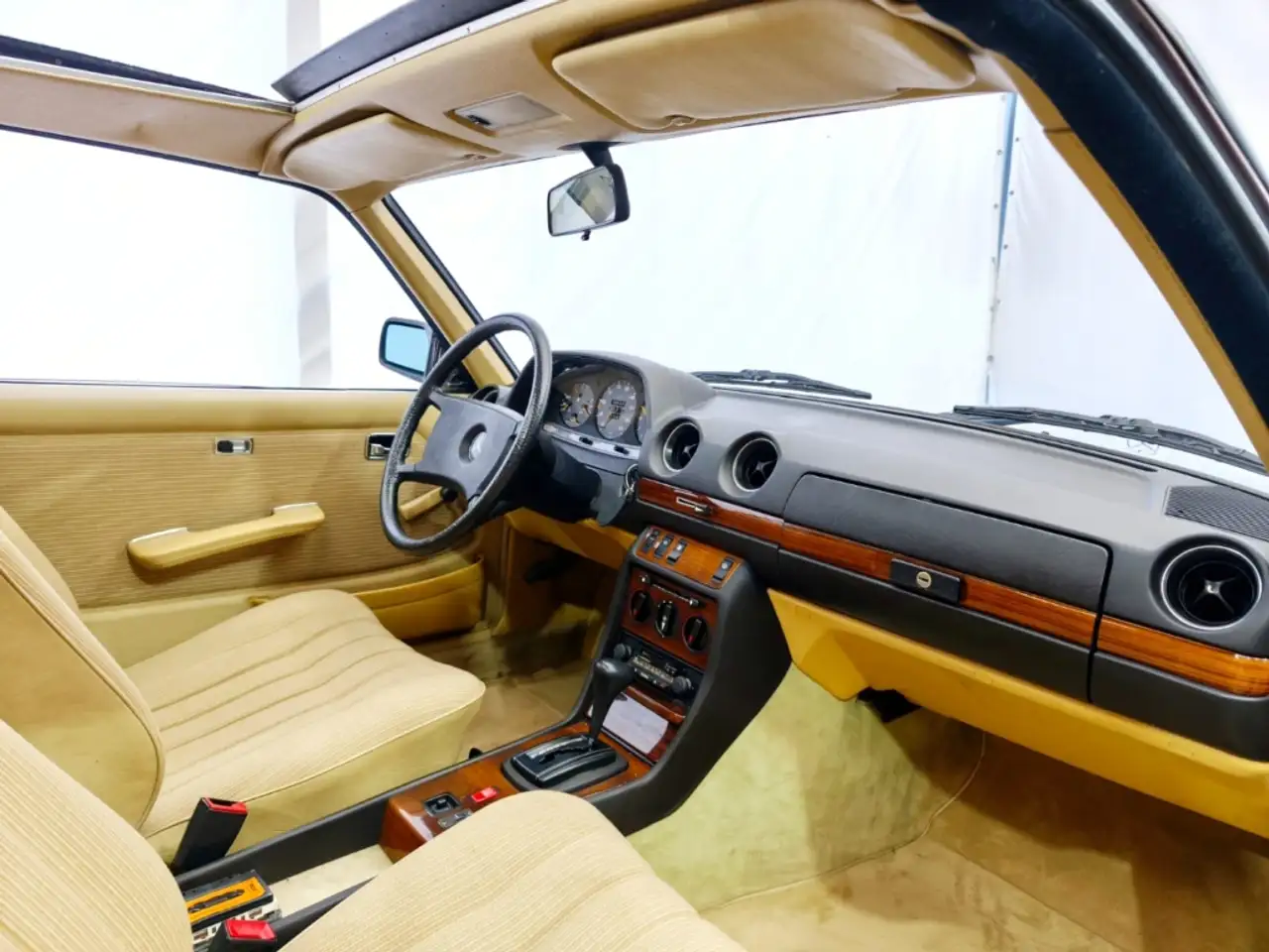 Mercedes-Benz 230 CE Coupe braun beige H-Zulassung AT Schiebedach W1, foto 12