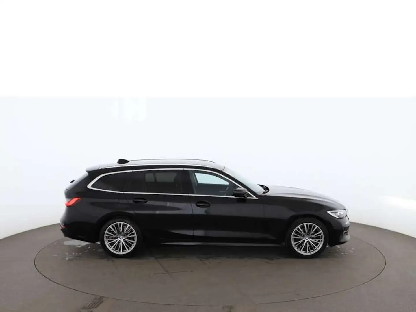 BMW 320 d Touring xDrive Sport Aut LED HEAD-UP NAVI Schwarz - 2