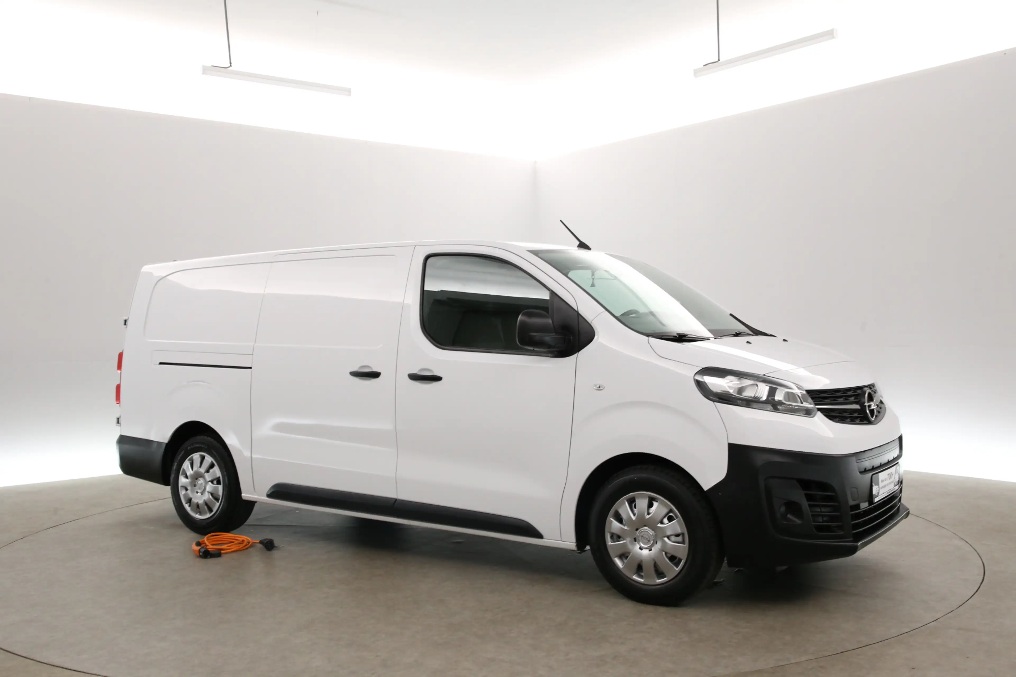 Opel Vivaro-e 75 kWh L3H1 Long Range | Snelladen | SOH 91% | Air — photo 6