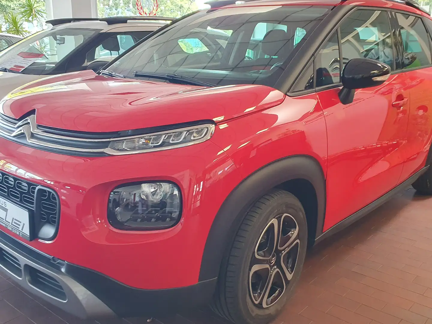 Citroen C3 Aircross PureTech 82 Feel Rot - 2