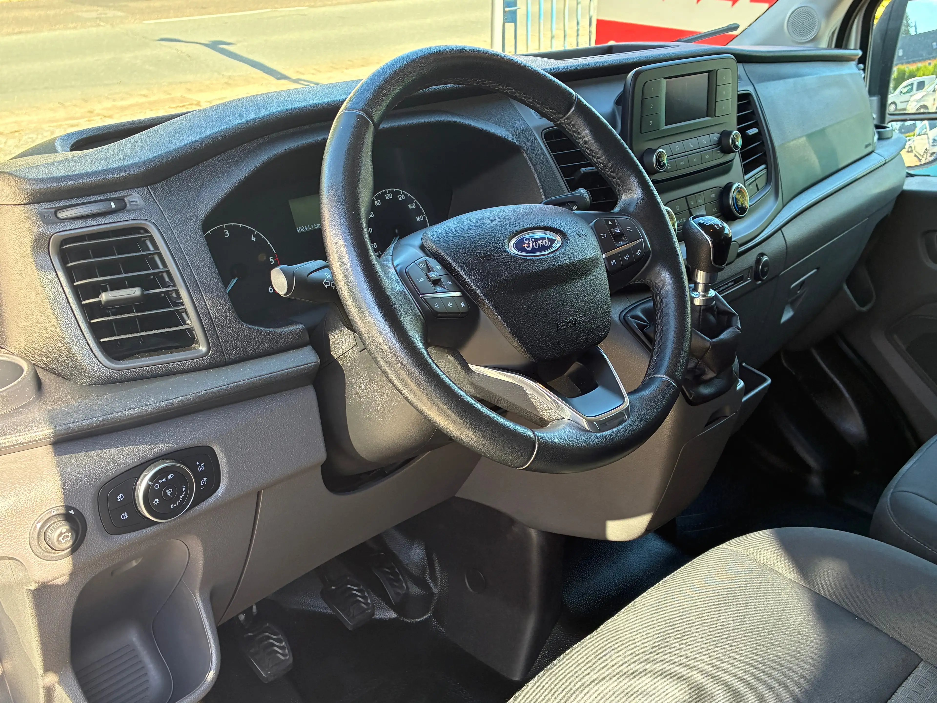 Ford Transit 350 L2 Trend / 9 Sitze / org. 47000km / MwSt. — photo 9