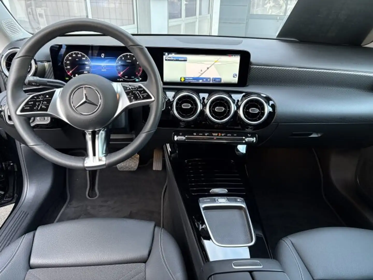 Mercedes-Benz A 180 A 180 Limousine Progressive Advanced LED Kamera Noir - 2