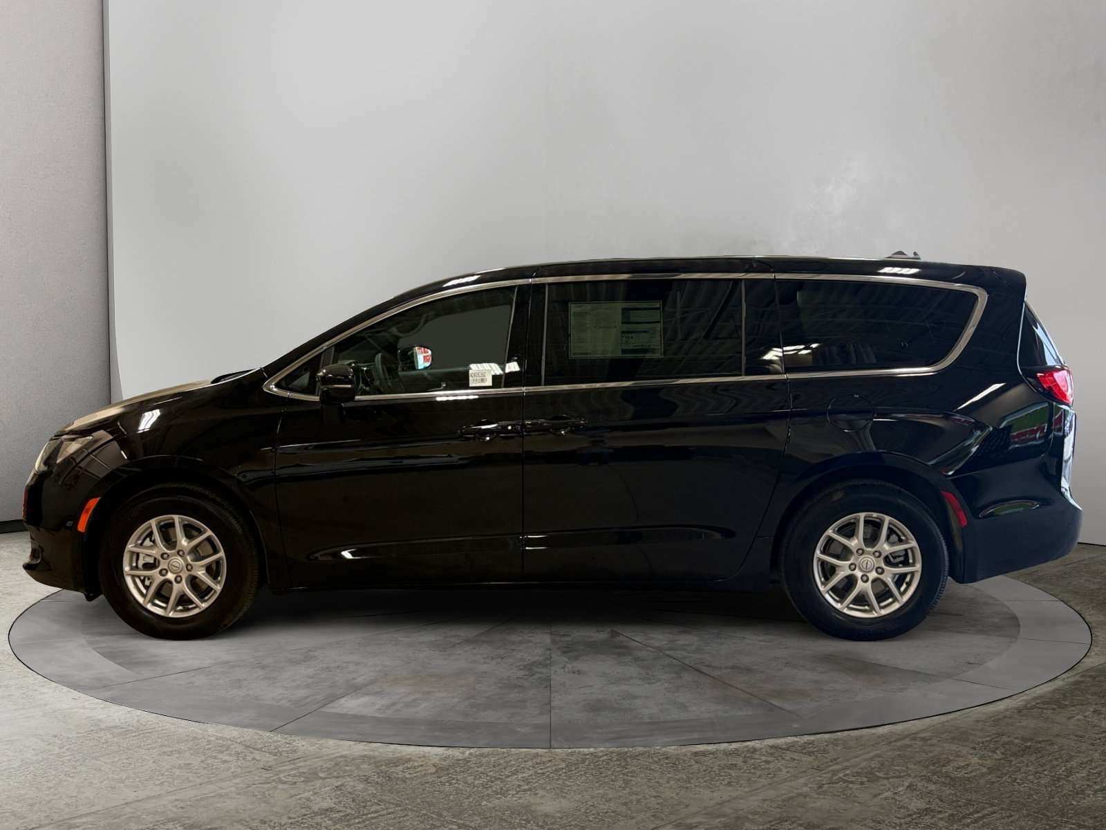 2025 Chrysler Grand Caravan