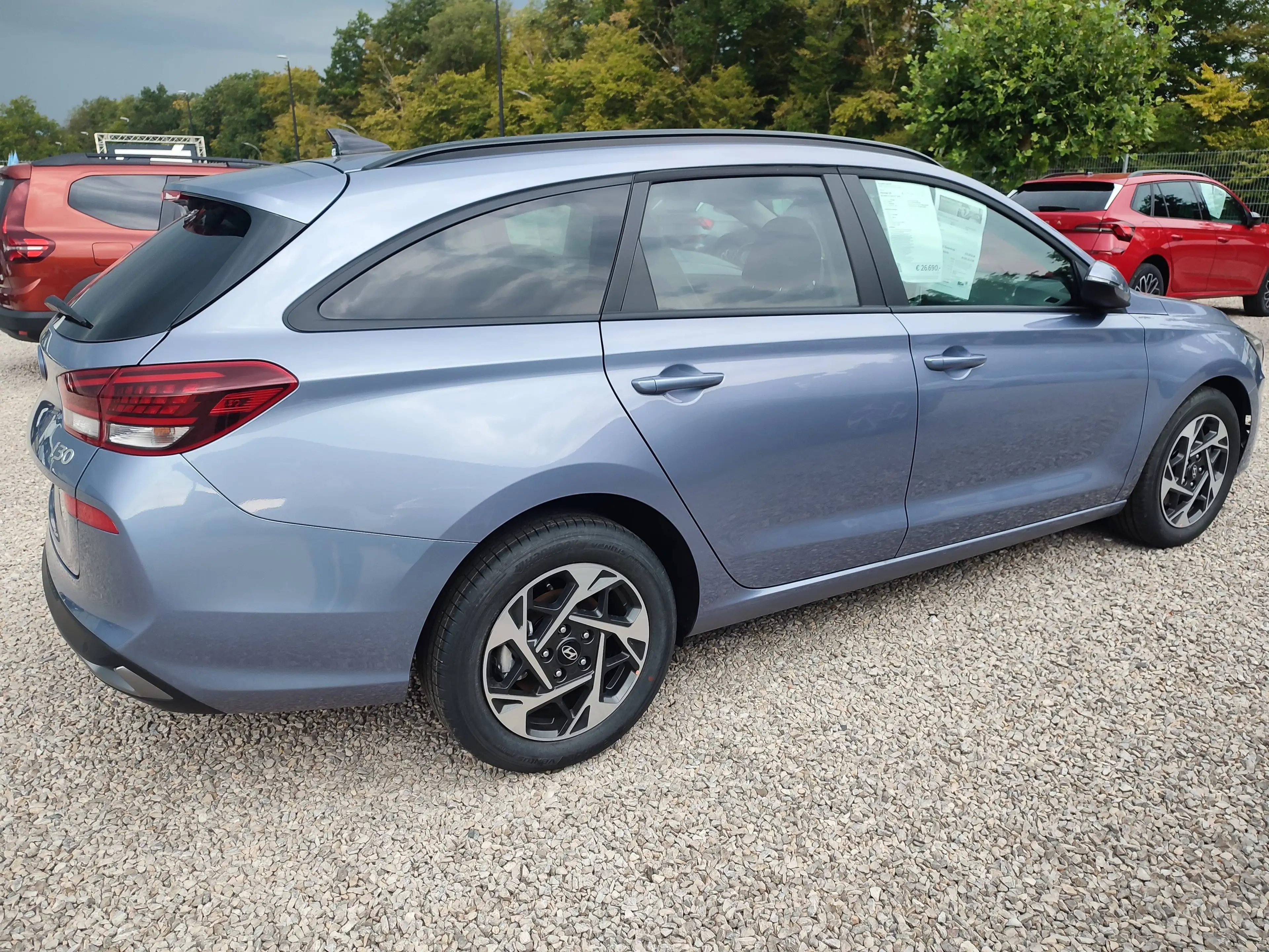 Hyundai i30 i30 Kombi 1.6 T-GDI DCT Trend — photo 8