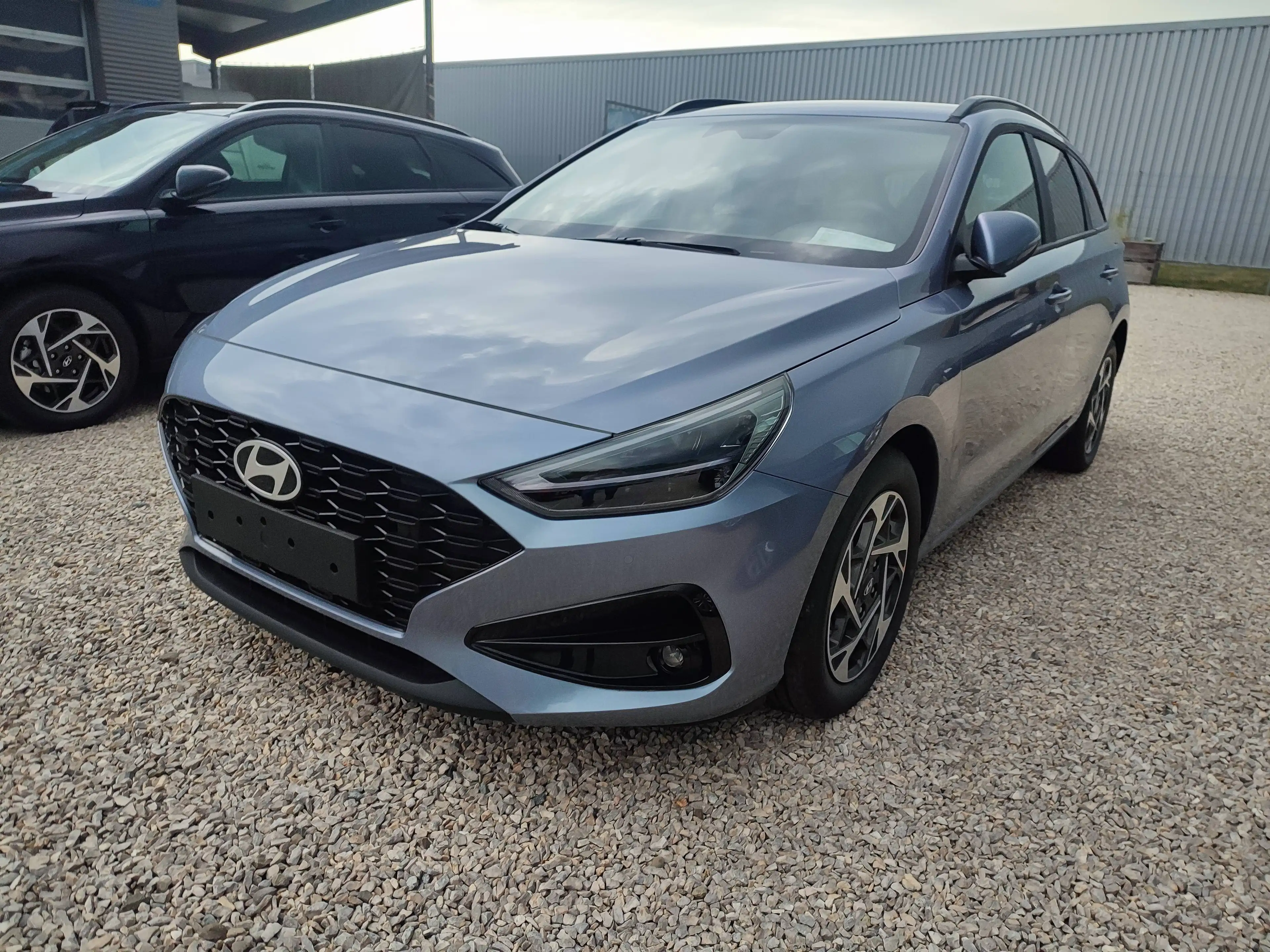 Hyundai i30 i30 Kombi 1.6 T-GDI DCT Trend — photo 2