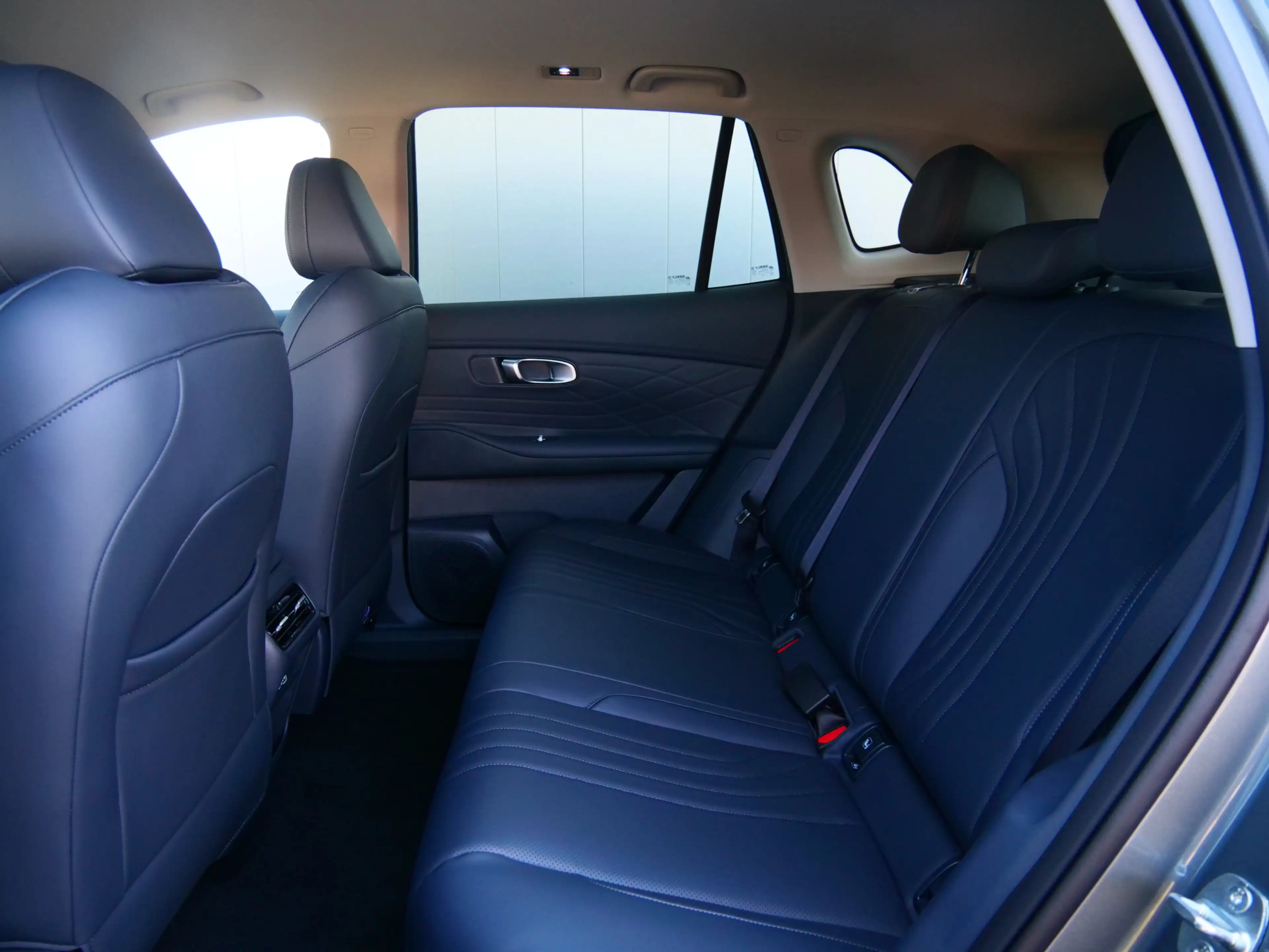 Geely Starray EM-i 1.5 Pro 262 Pk Automaat Navi / DAB / Camera / Appl — photo 25