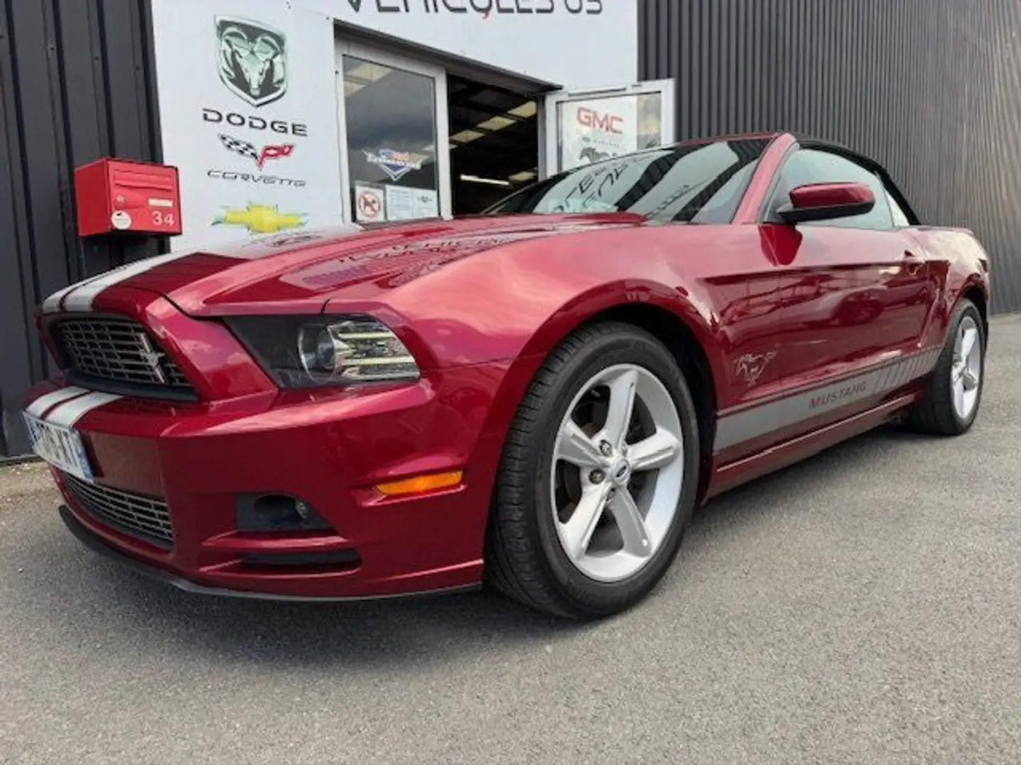 Ford Mustang Convertible V6 3,7L BOITE AUTO PREMIUM Gold - 2