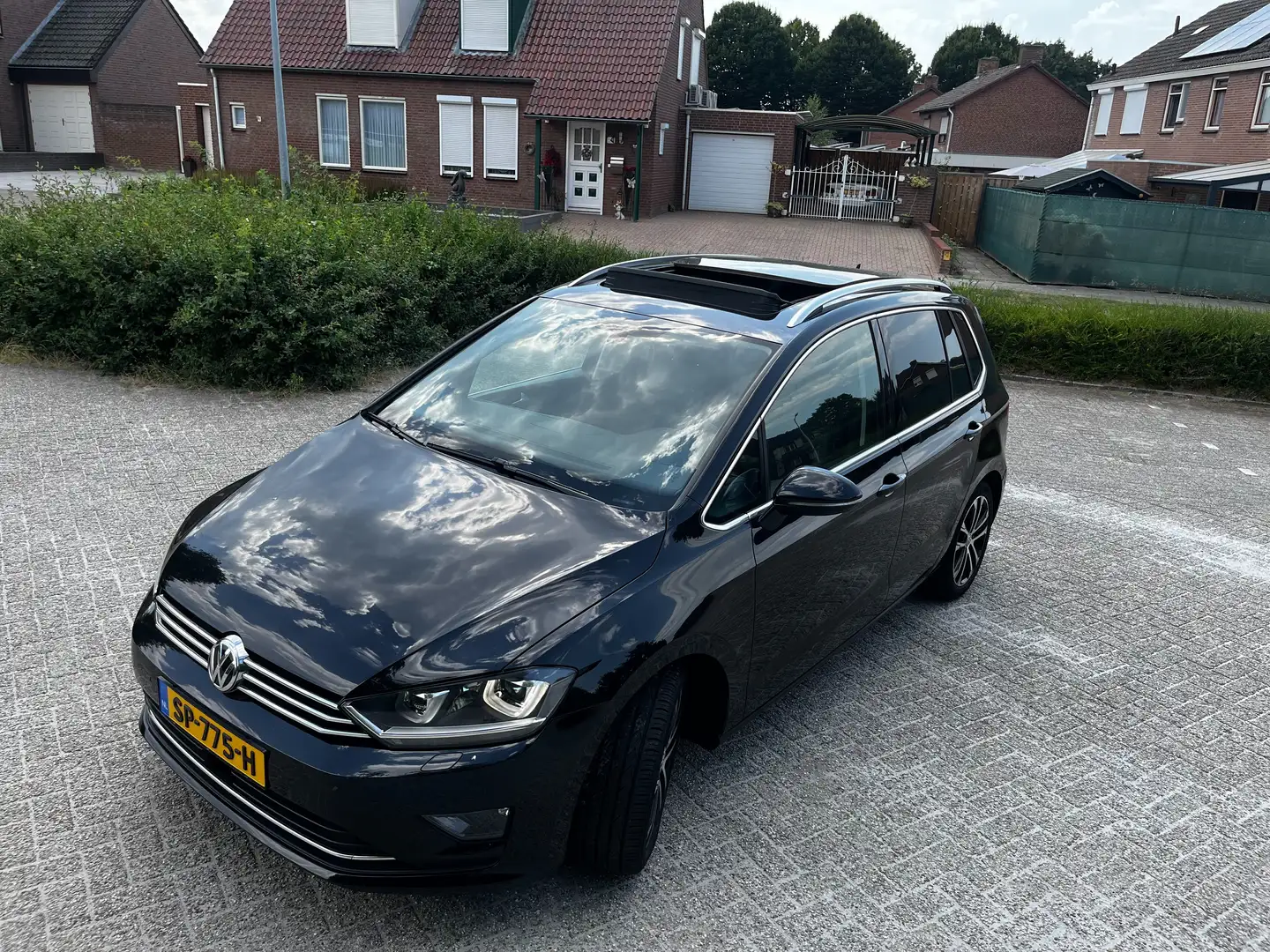 Volkswagen Golf Sportsvan Golf Sportsvan 1.4 TSI Highline Zwart - 1