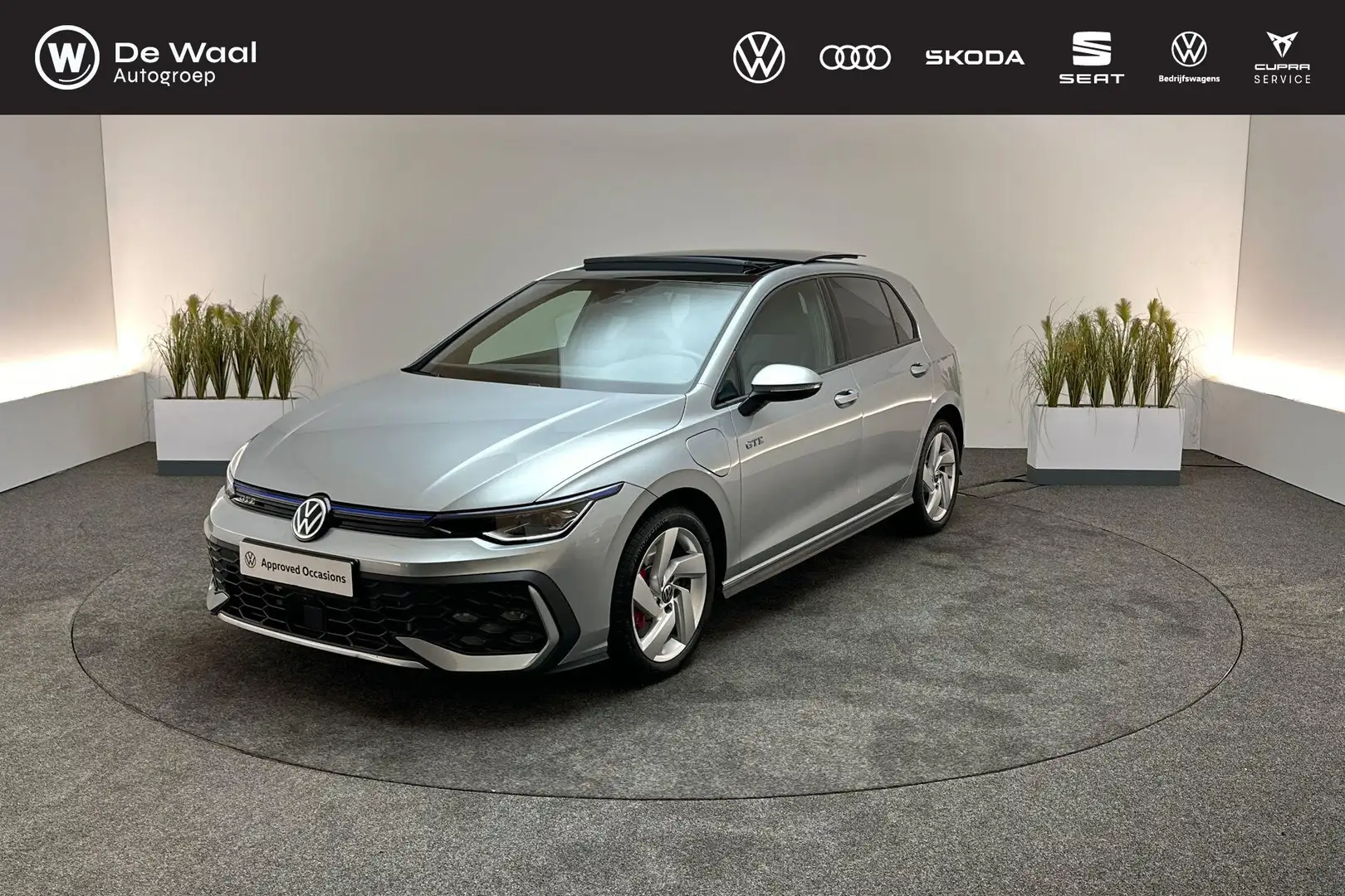 Volkswagen Golf GTE 1.5 272pk DSG eHybrid | Panoramadak, Trekhaak Zwen Argintiu - 1
