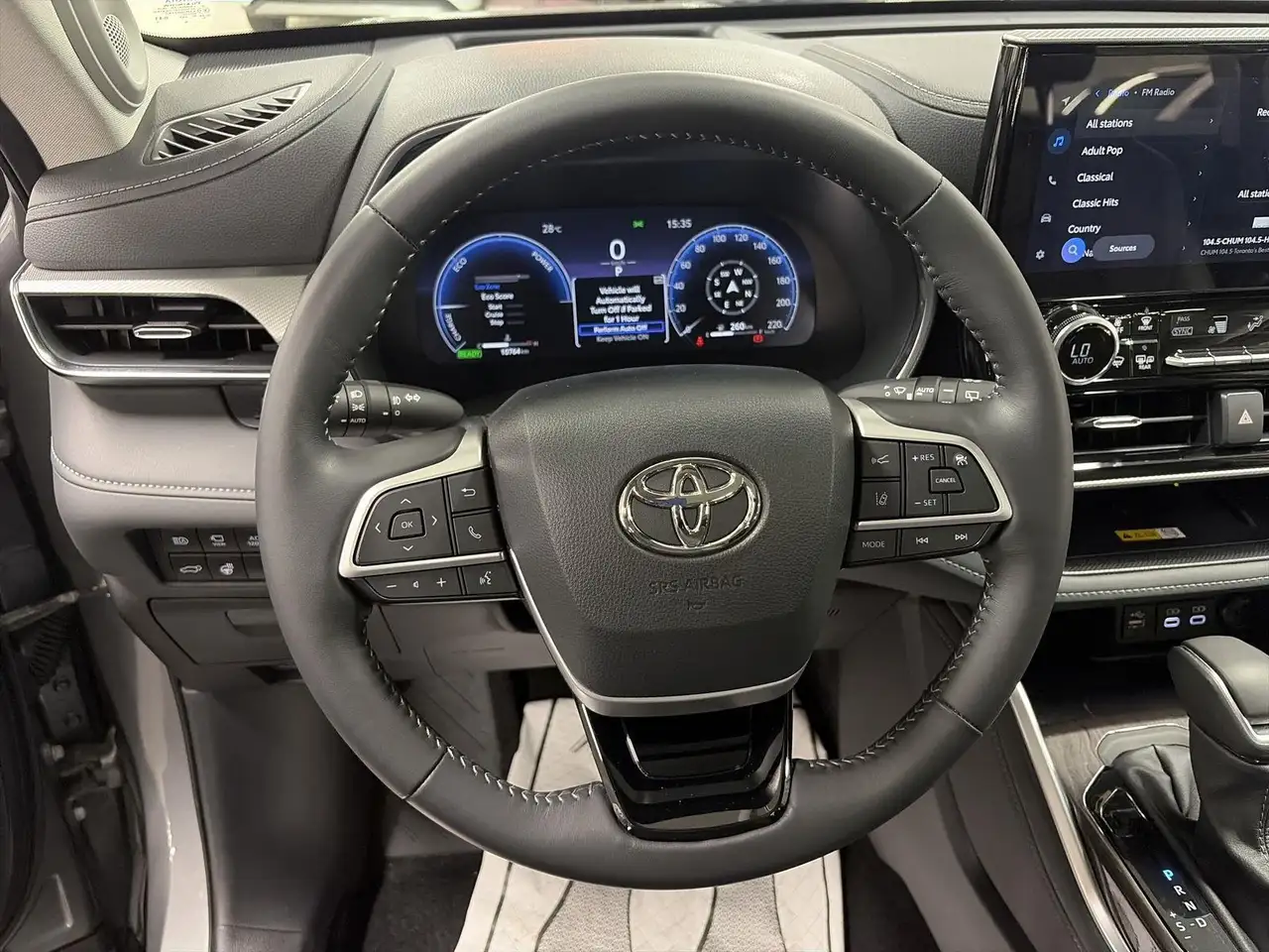 Toyota Highlander снимка Toyota Highlander