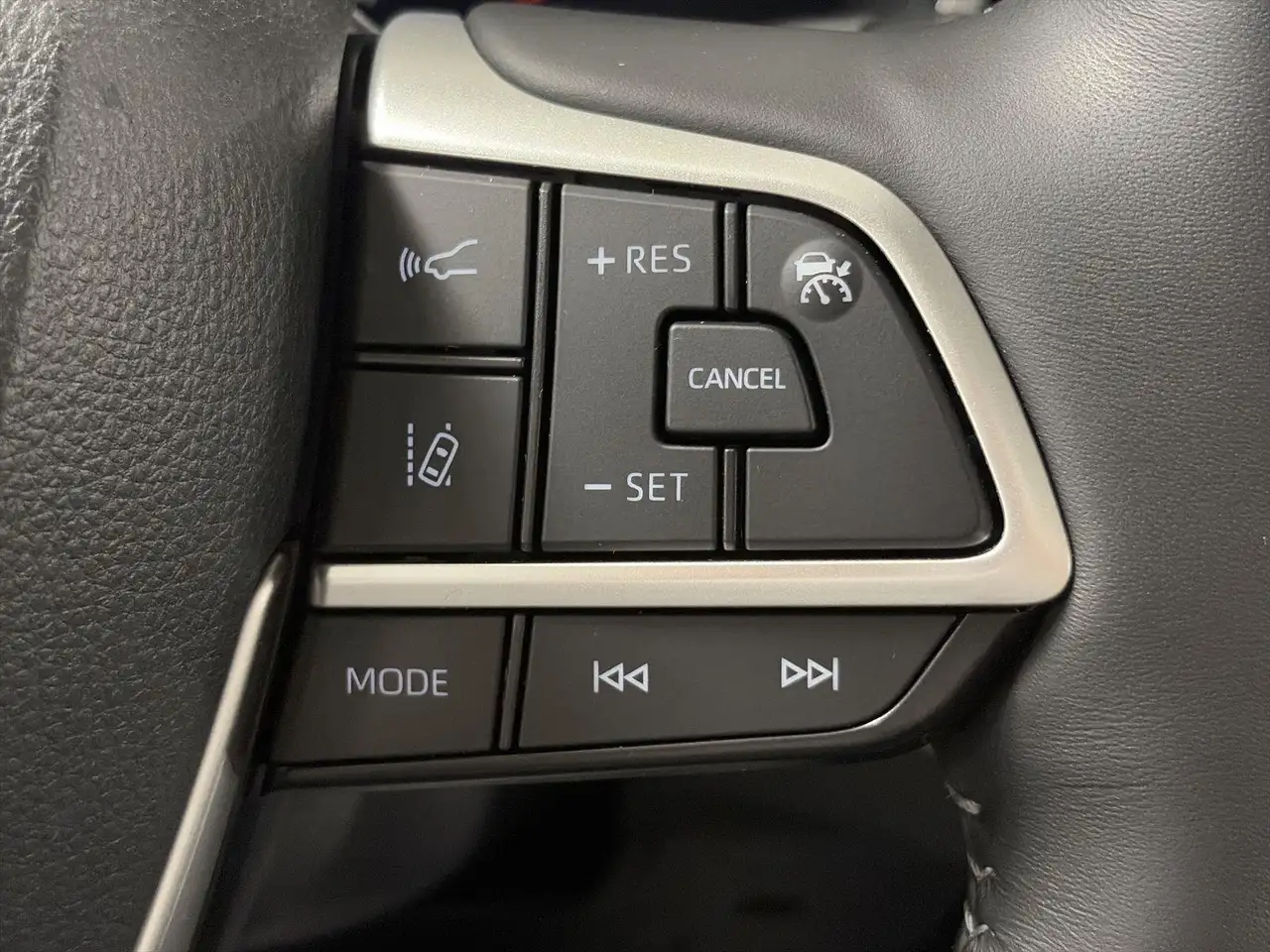 Toyota Highlander снимка Toyota Highlander