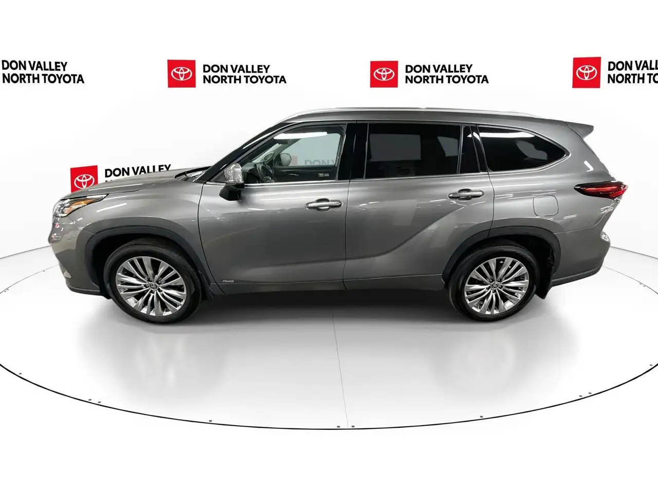 Toyota Highlander снимка Toyota Highlander