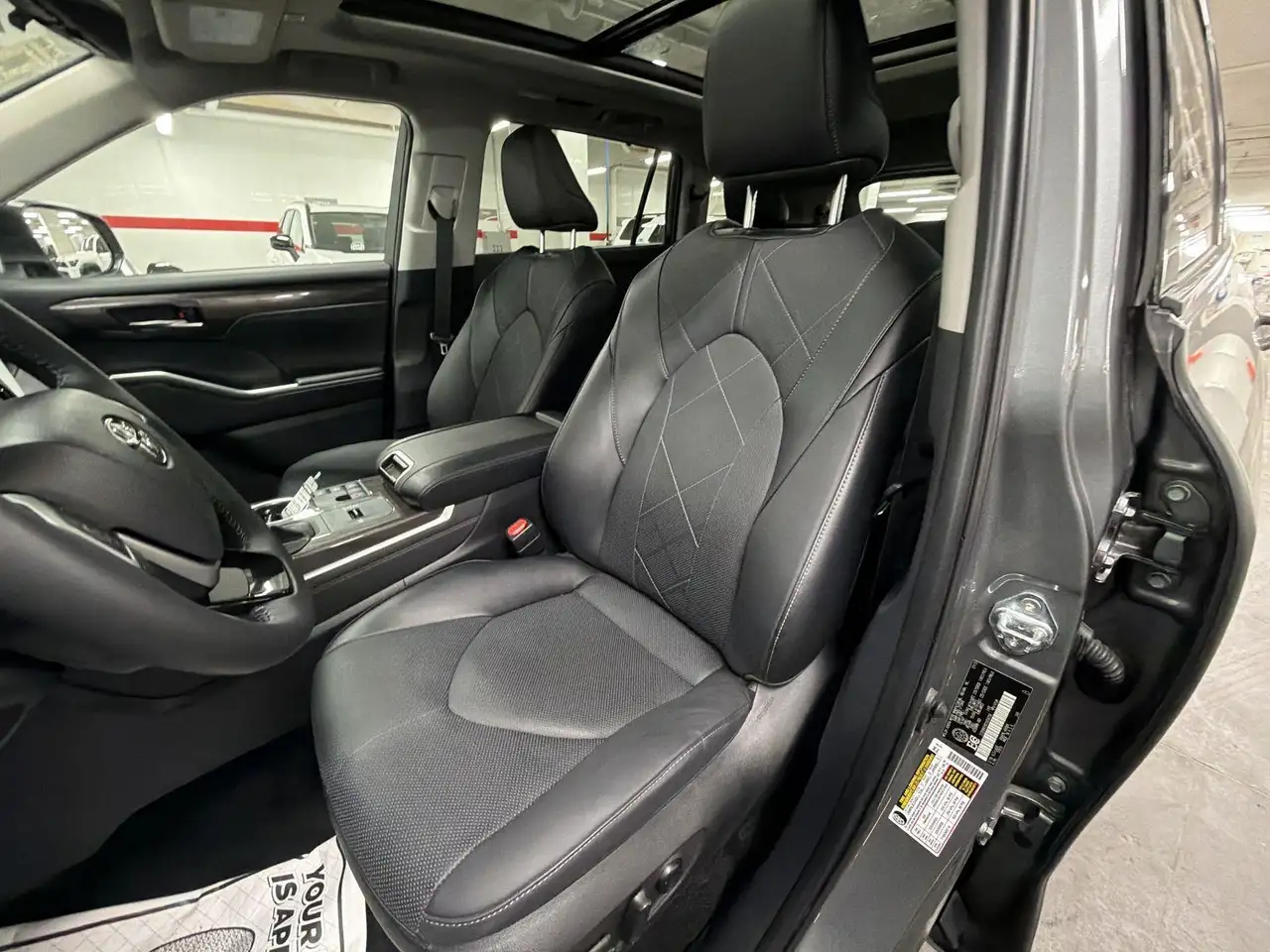 Toyota Highlander снимка Toyota Highlander