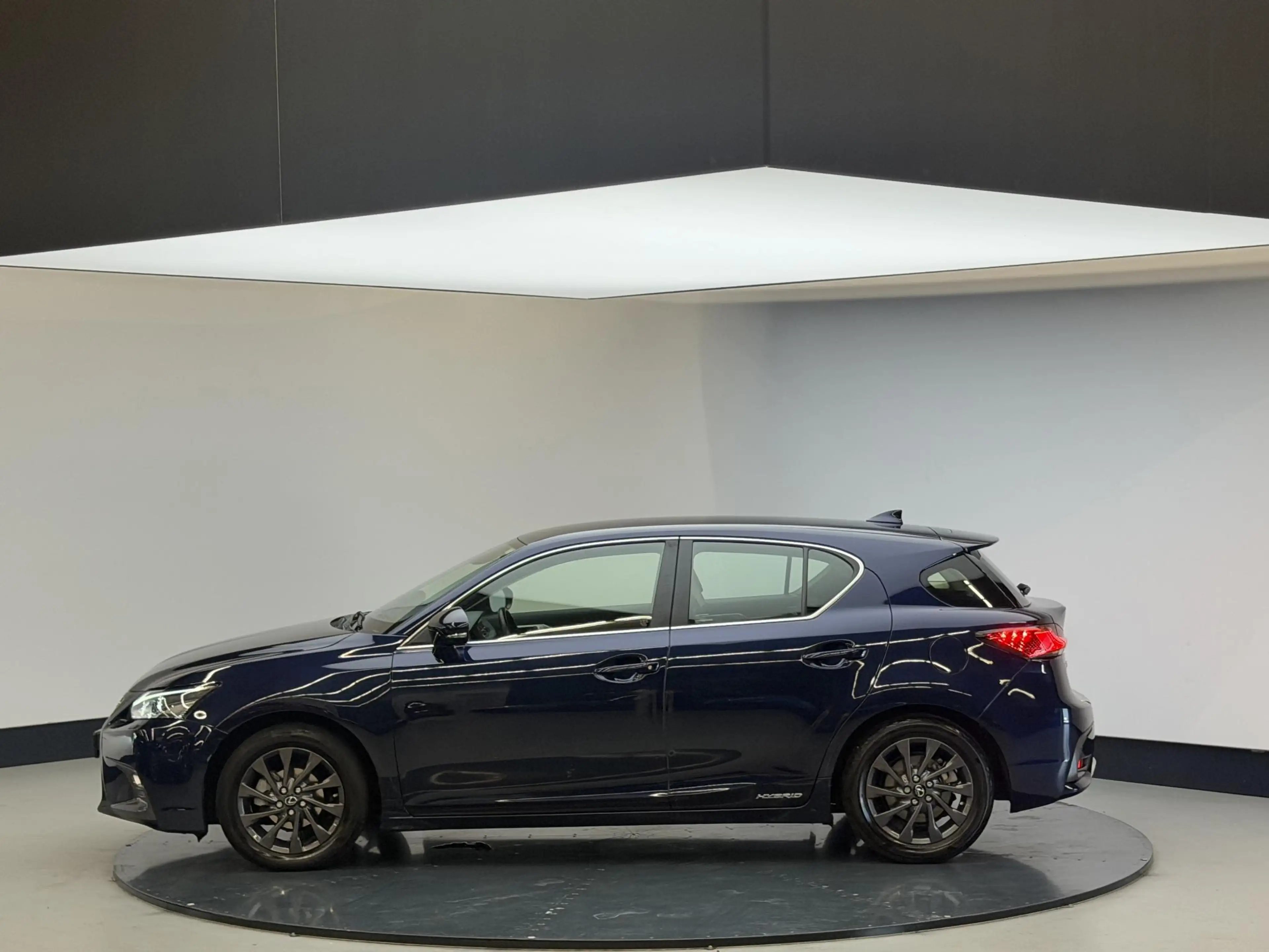Lexus CT 200h Luxury Line | Leer | Adaptieve cruise control | Ve — photo 12
