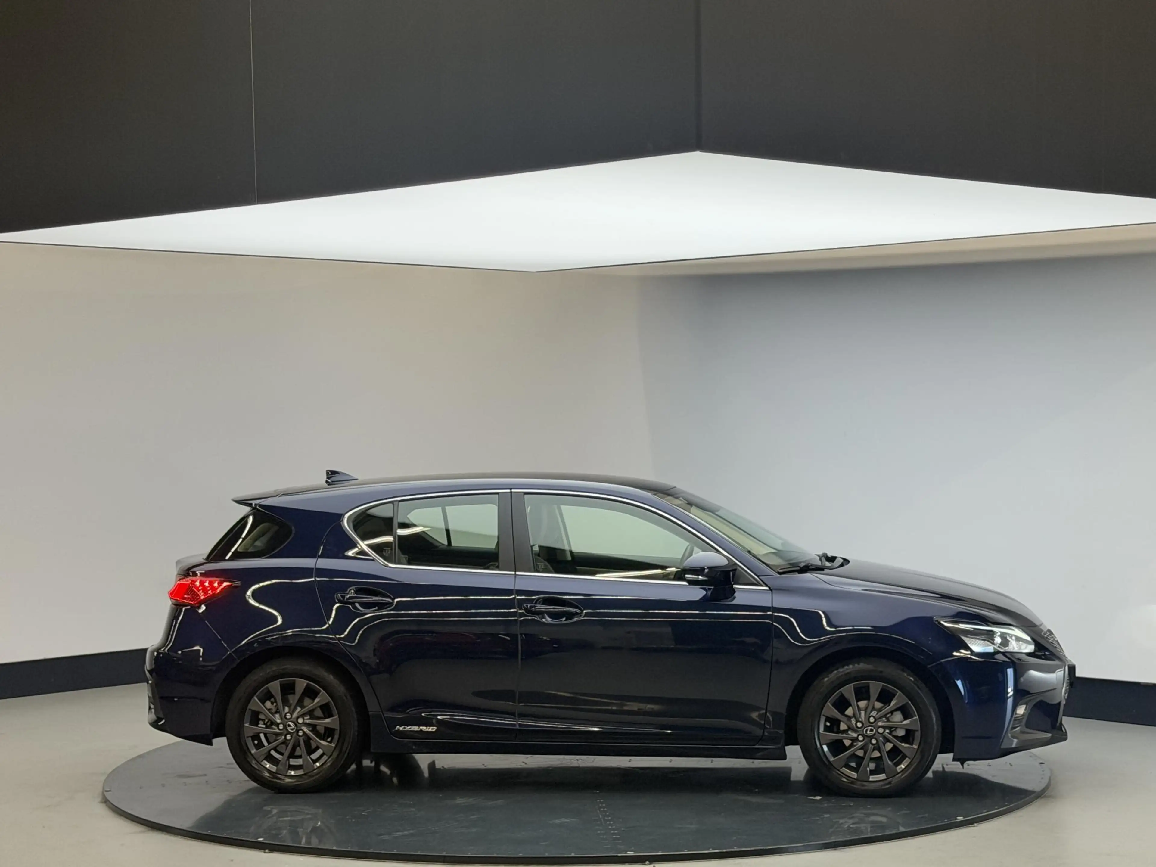 Lexus CT 200h Luxury Line | Leer | Adaptieve cruise control | Ve — photo 11