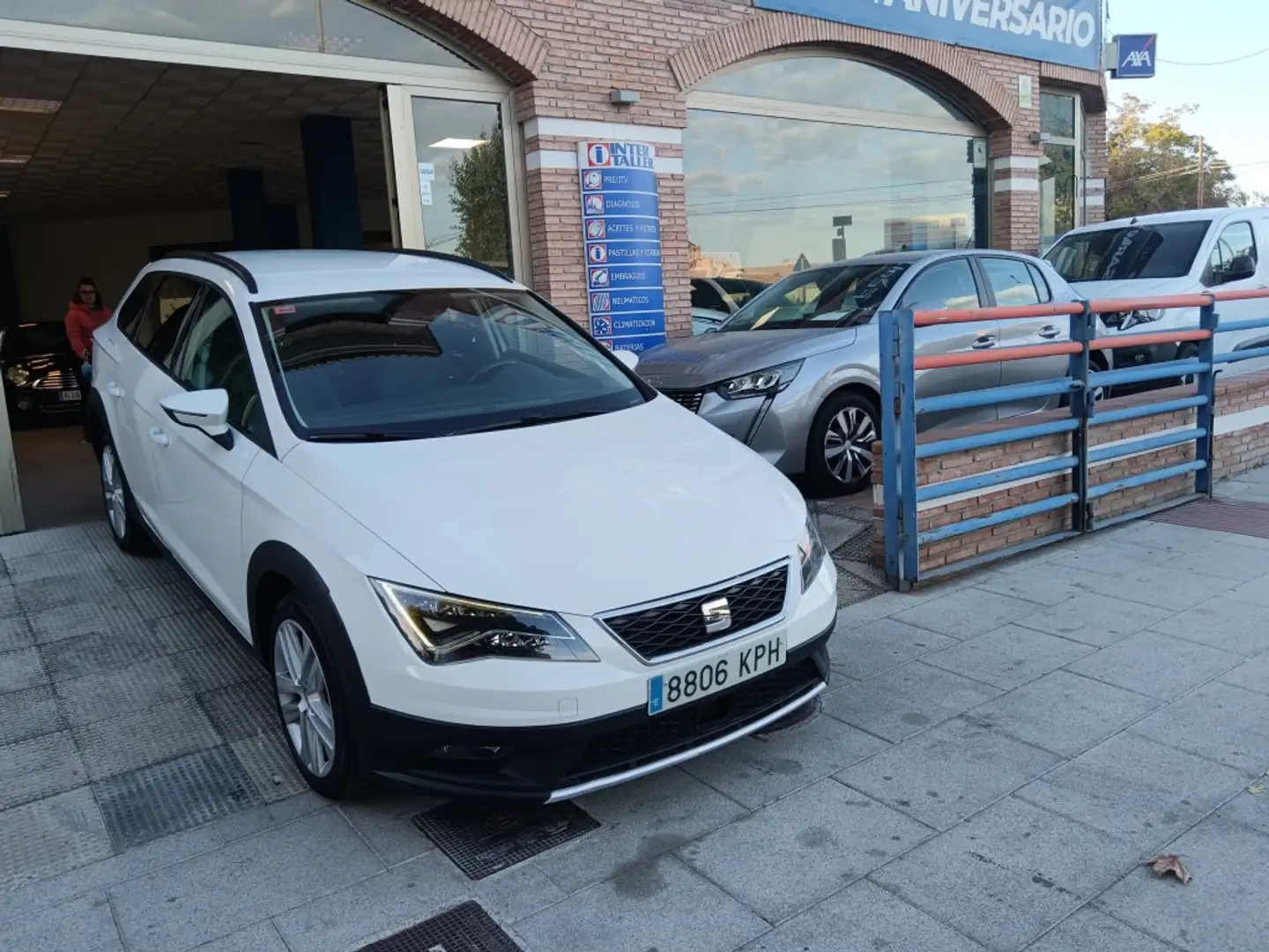 SEAT Leon 2.0TDI CR S&S 4Drive DSG7 150 Blanc - 2
