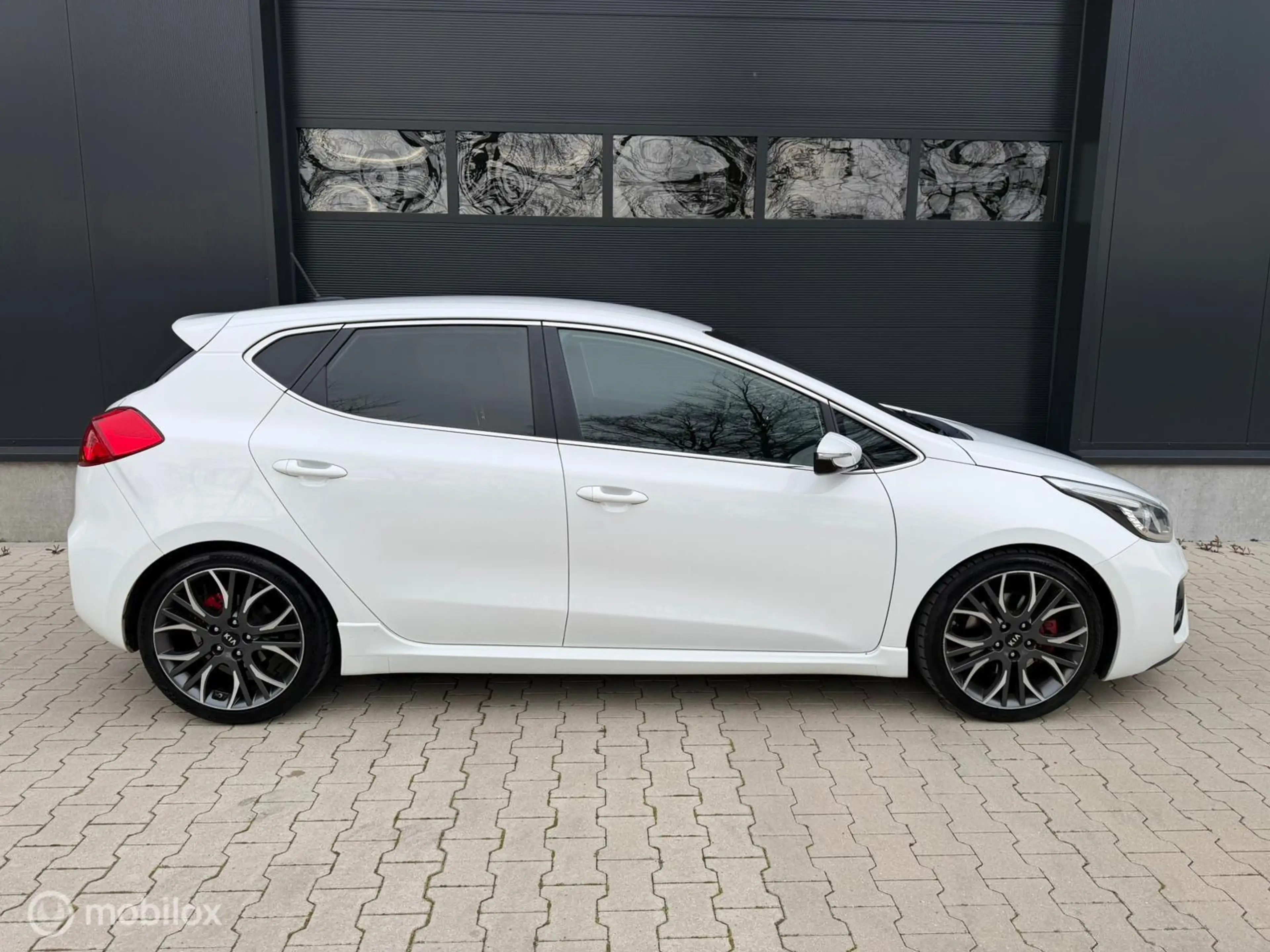 Kia Ceed / cee'd 1.6 GT I 204PK I Xenon I Stuurverw I NW APK Stoelv — photo 4