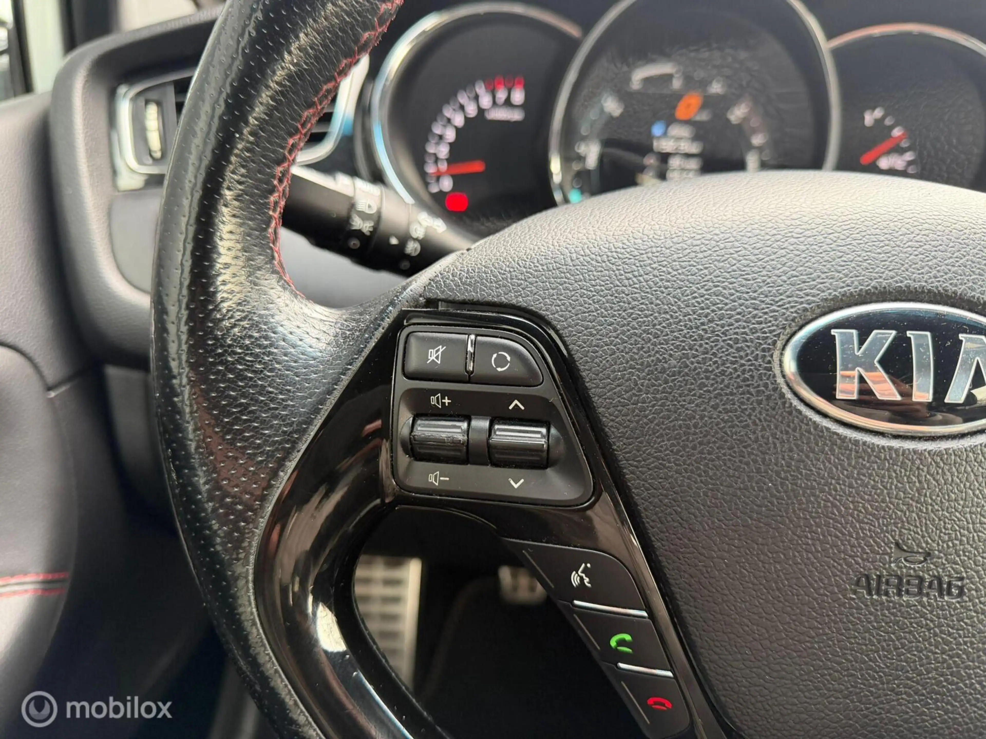 Kia Ceed / cee'd 1.6 GT I 204PK I Xenon I Stuurverw I NW APK Stoelv — photo 12