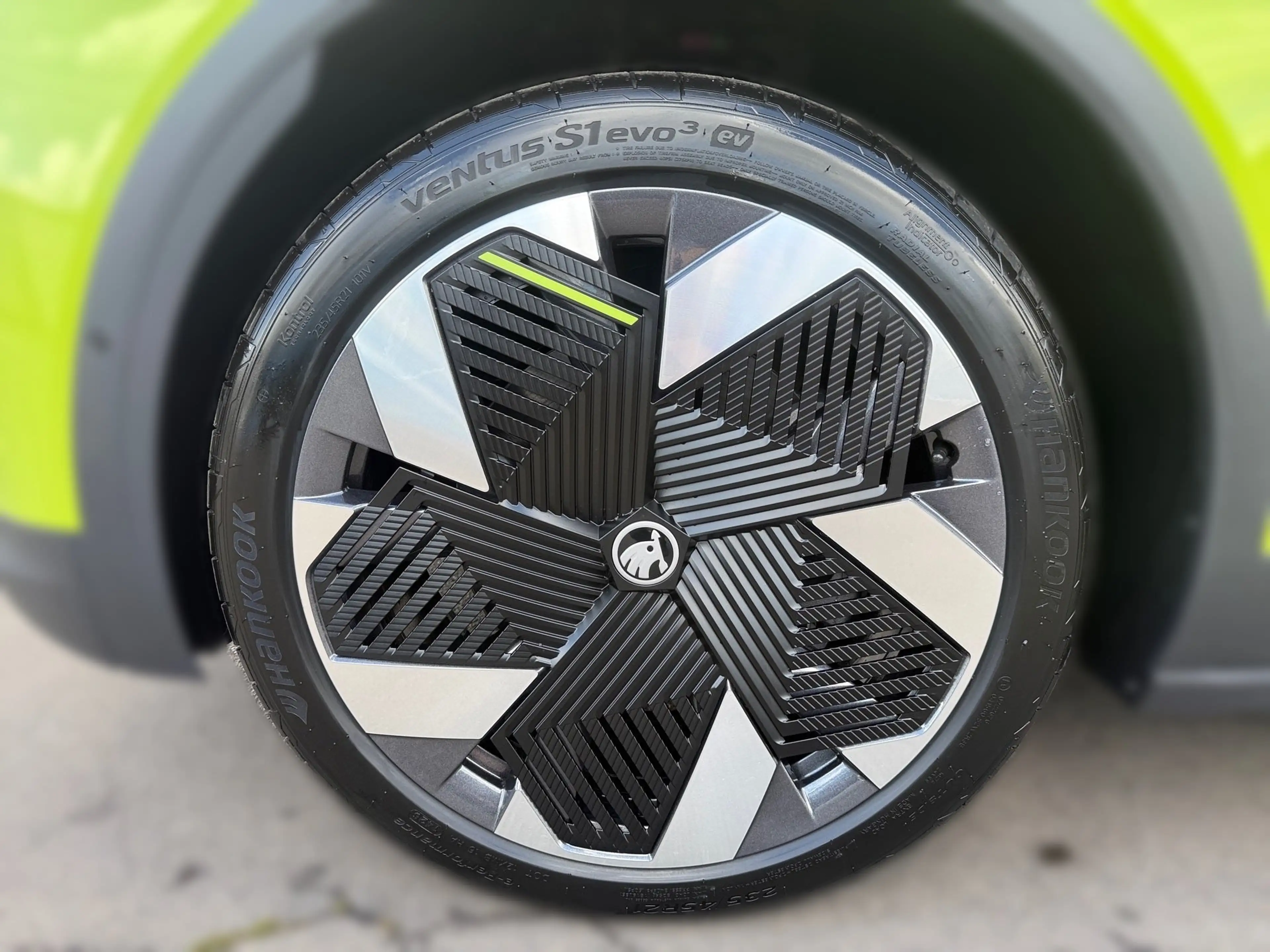 Skoda Elroq 4x4 RS Lounge HeadUp AHK Navi LED Kamera — photo 6