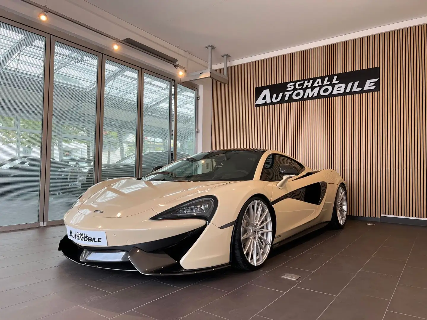 McLaren 570GT 3.8 V8 *LIFT*B&W*SoftClose*PANO*Carbon*CAM Beige - 2