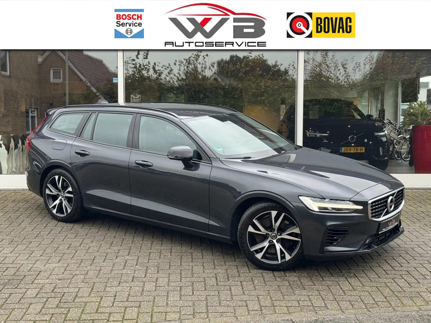 Volvo V60 2.0 T8 Twin Engine AWD R-Design I H&K I Leder I Ca Grijs - 1