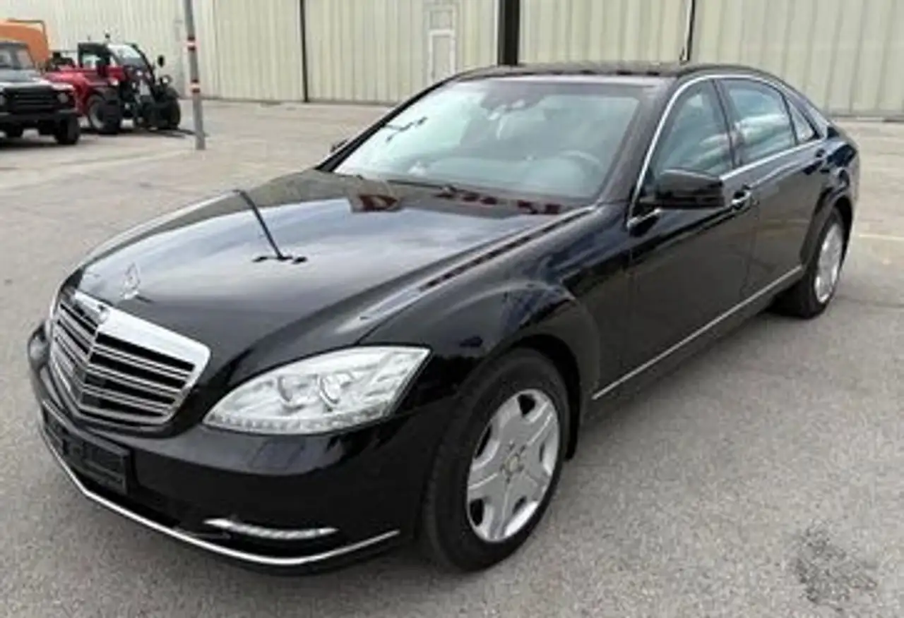Mercedes-Benz S 600
