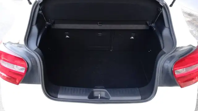 Mercedes-Benz A-Class view 14