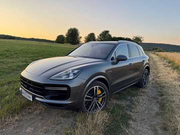 Cayenne III Turbo S E-Hybrid PHEV 17,9 kWh Aut.