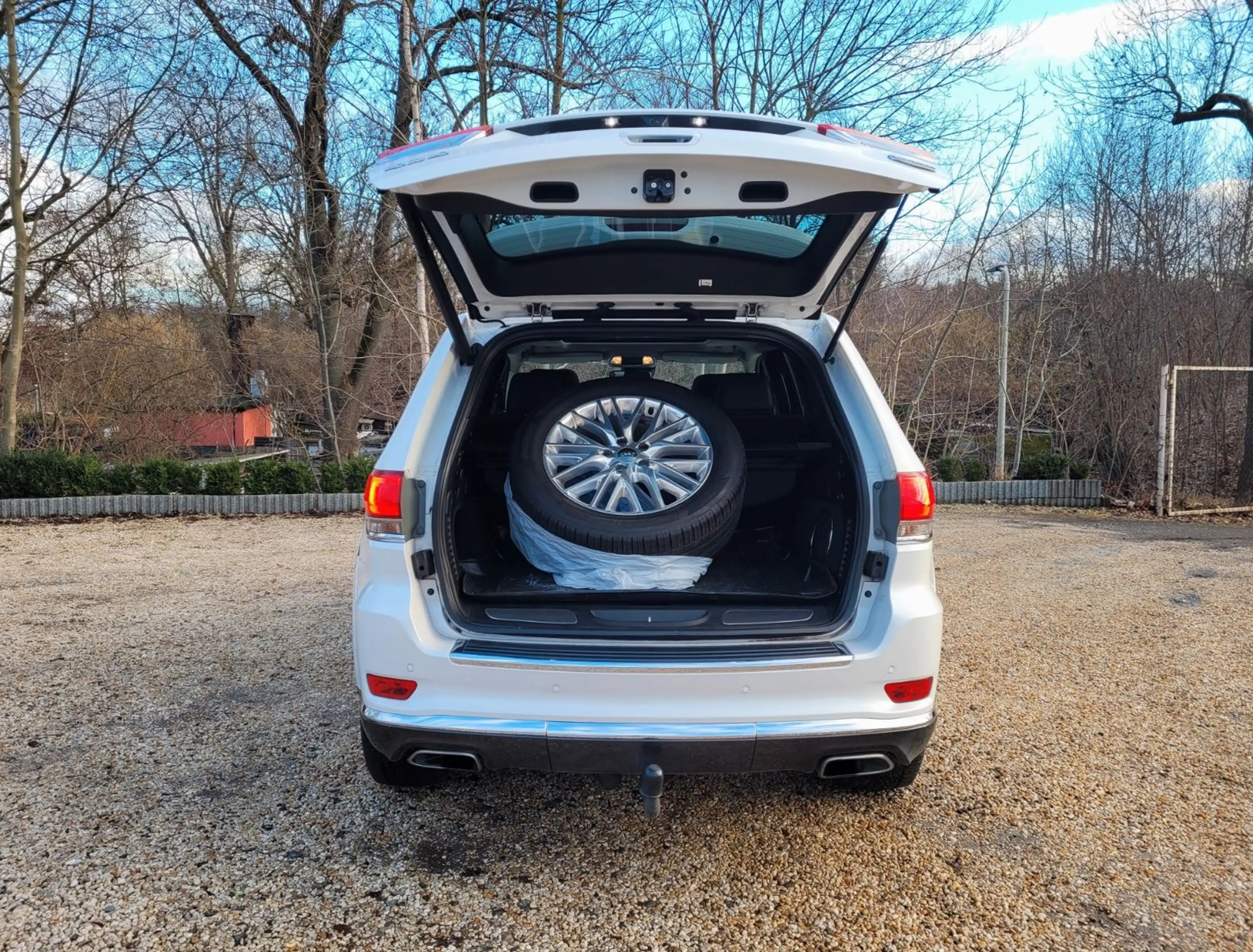 Jeep Grand Cherokee 3.0 CRD Summit*ACC*Navi*R-Cam*TÜV — photo 5