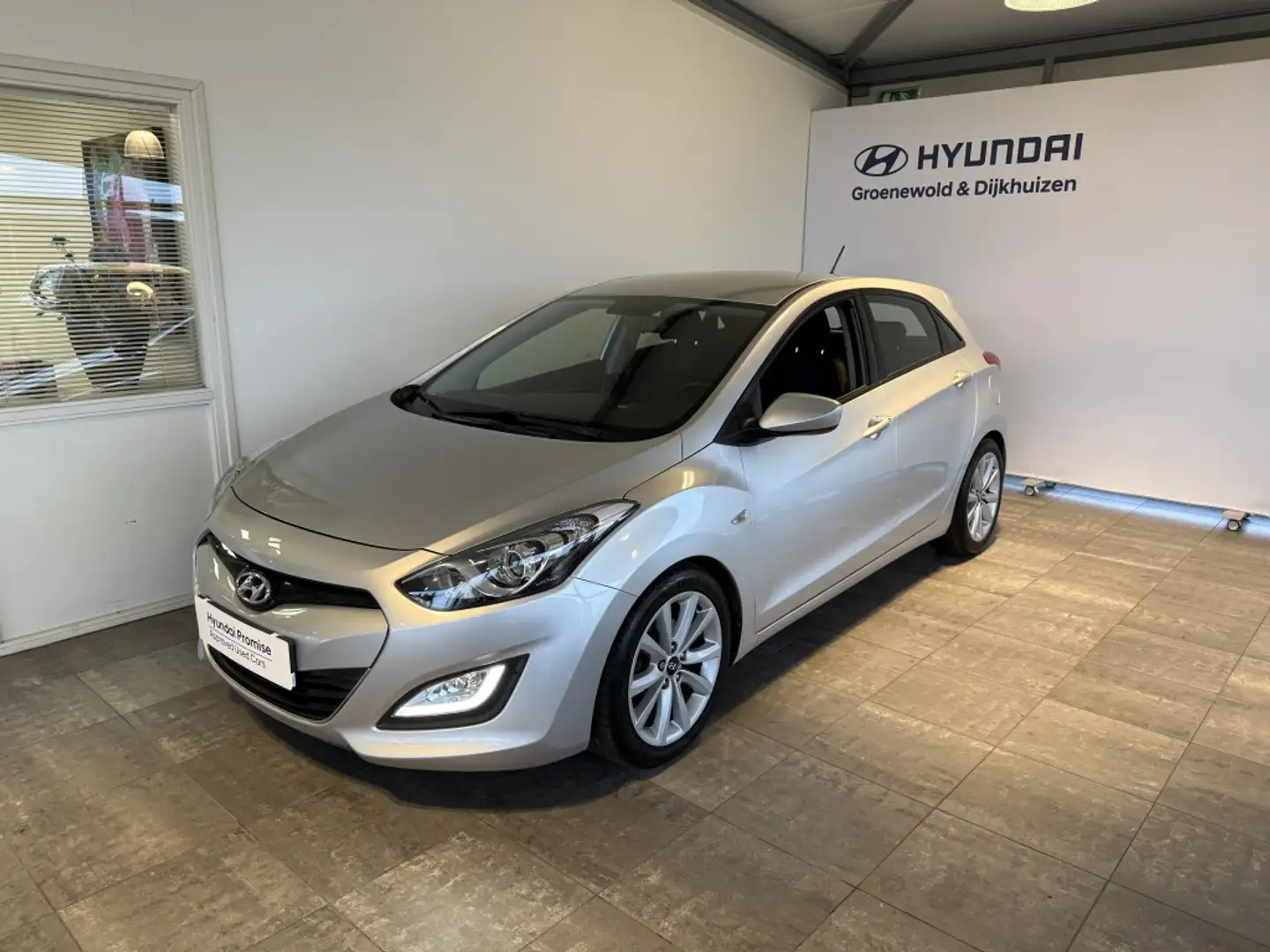 Hyundai i30 1.6 GDI i-Motion Grijs - 1