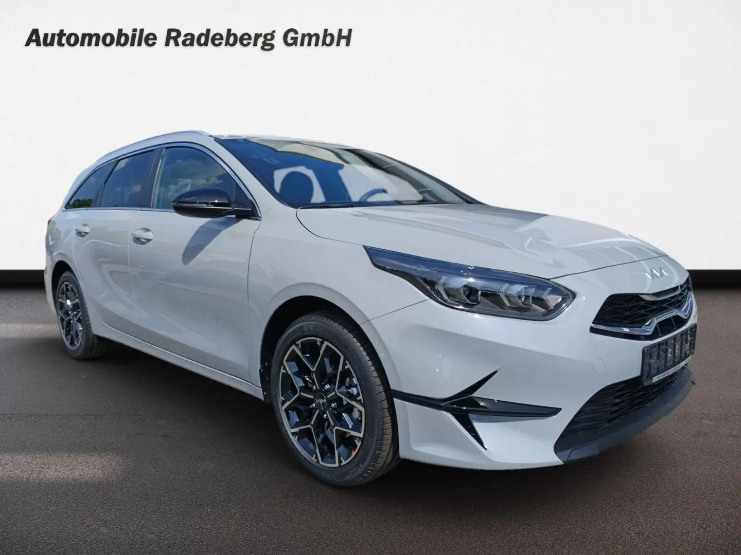Kia Ceed SW / cee'd SW Nightline 140PS LED Navi Gris - 1