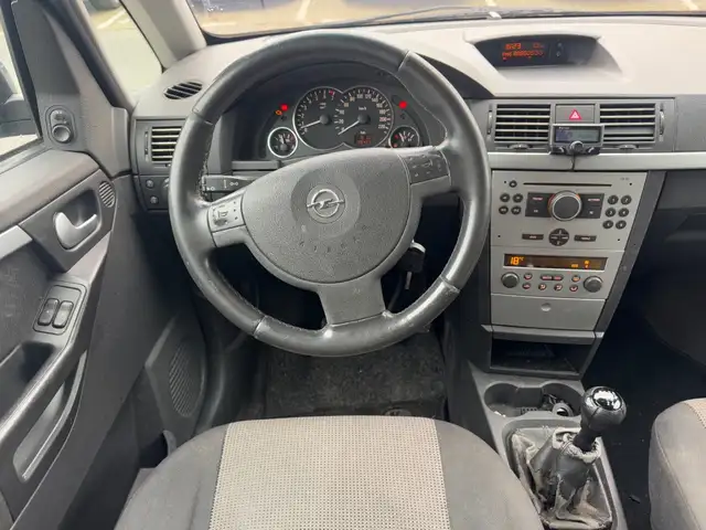 Opel Meriva view 2