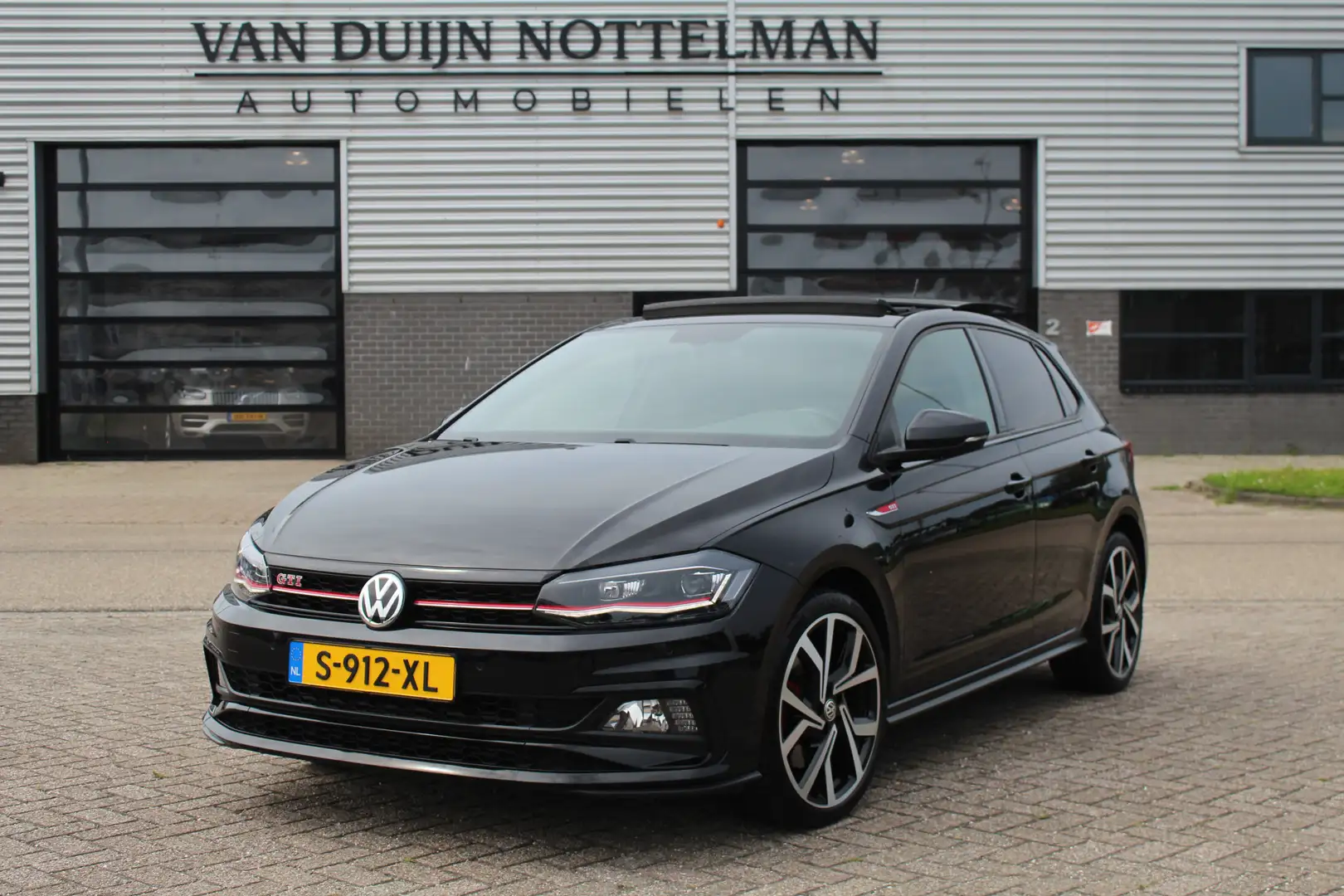 Volkswagen Polo GTI 2.0 TSI / Panoramadak / Carplay / Stoelverwarming Schwarz - 1