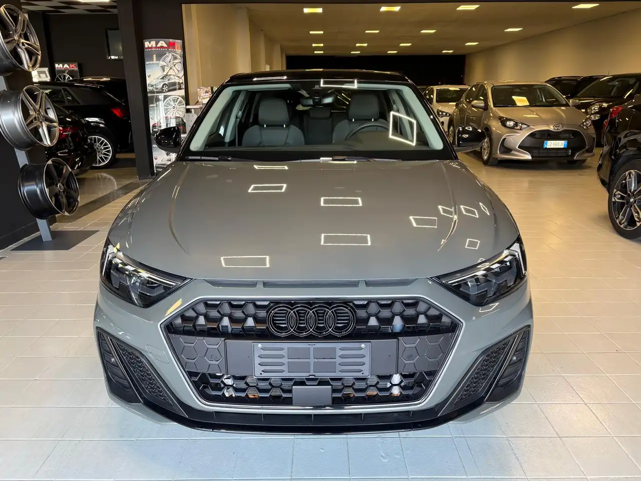 Audi A1 A1 SPB 30 1.0 tfsi Identity Black 116cv s-tronic