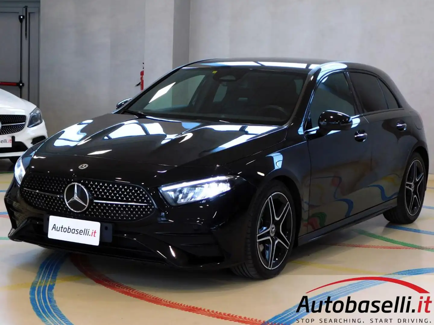 Mercedes-Benz A 200 180D 116cv AMG-LINE ADVANCED PLUS AUTOMATIC 8G-DCT Schwarz - 2