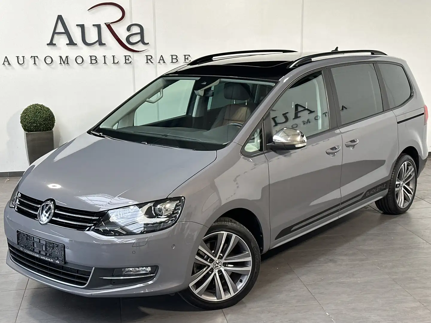 Volkswagen Sharan 1.4 TSI DSG HL 7-Sitzer NAV+XEN+AHK+PANO Szary - 1