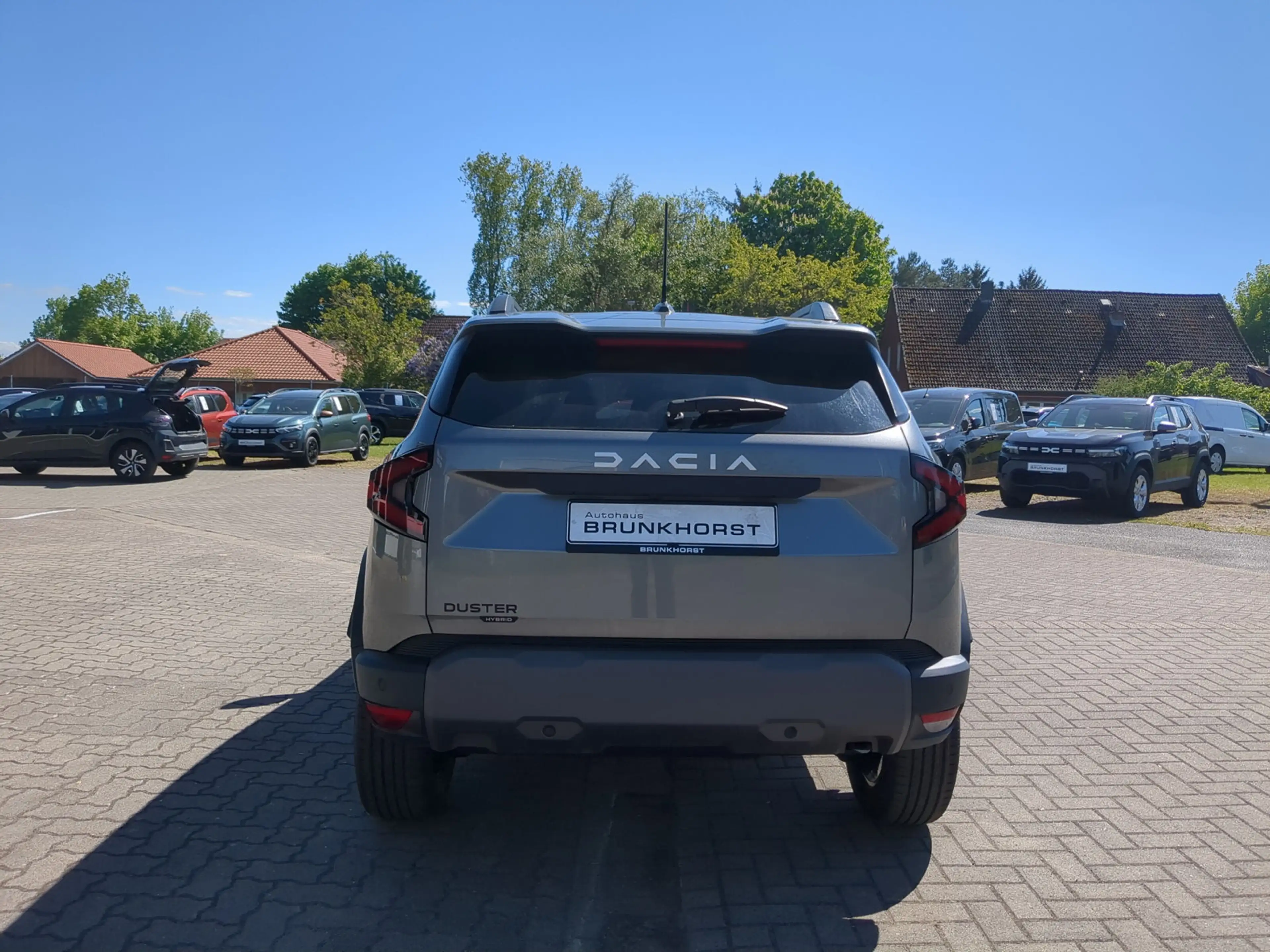 Dacia Duster Hybrid 155 Journey SHZ LKHZ Navi — photo 2