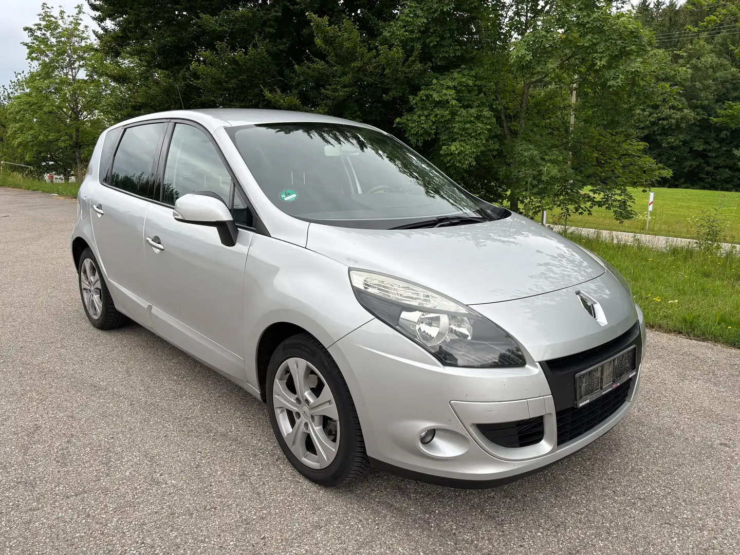 Renault Scenic Dynamique Navi PDC Temp. AHK ALU Srebrny - 1