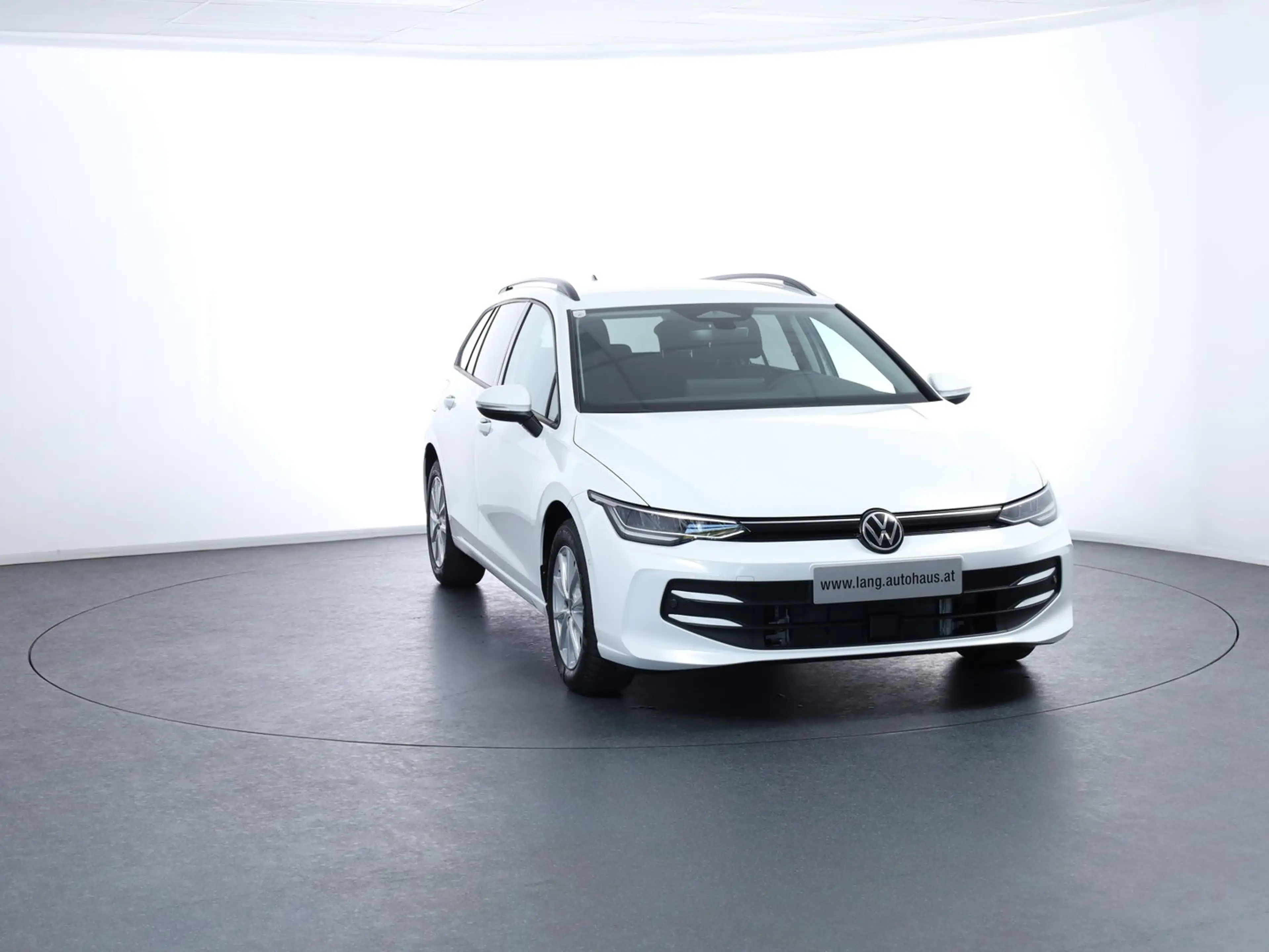 Volkswagen Golf Variant Business mHeV DSG — photo 2