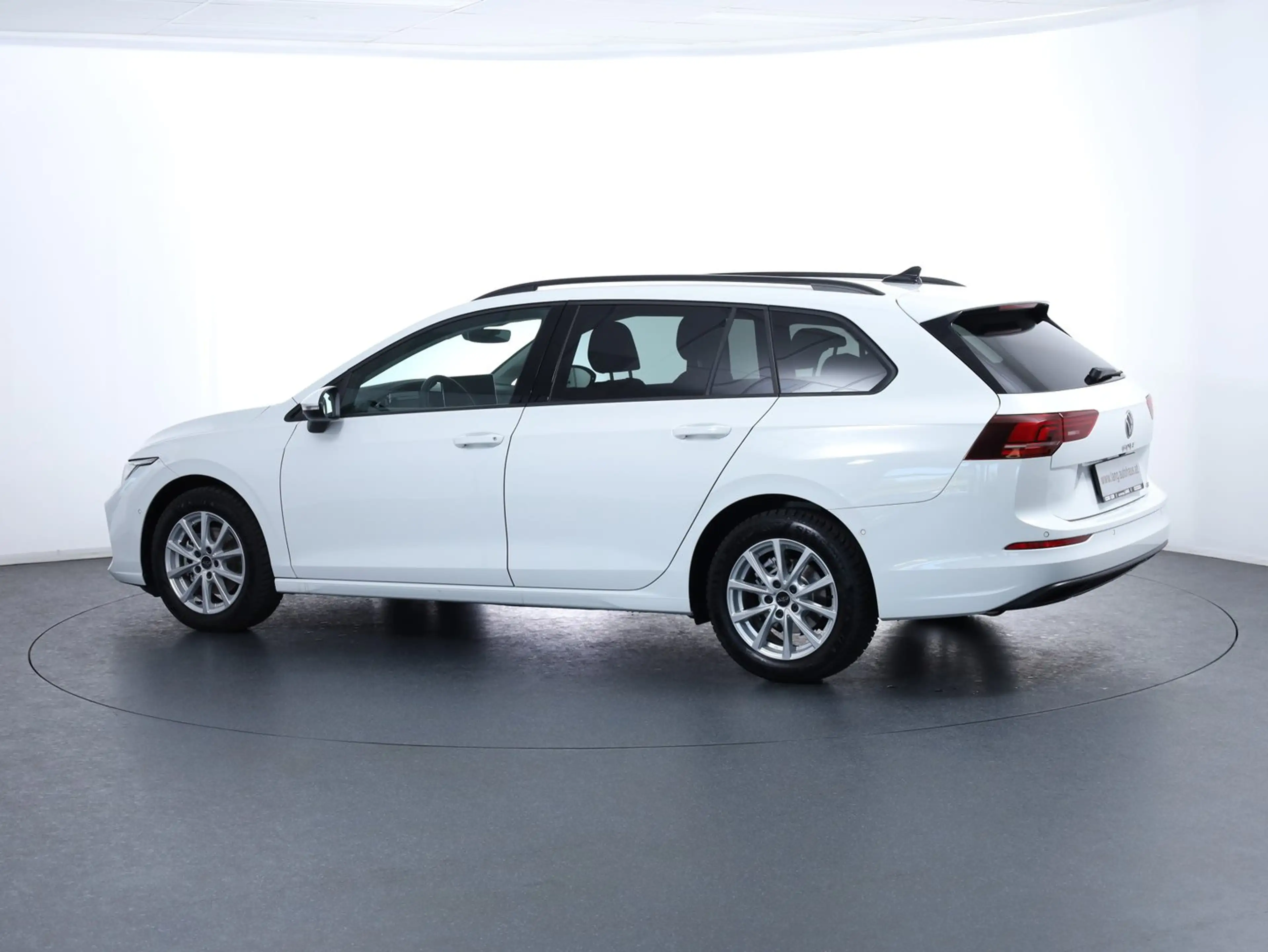 Volkswagen Golf Variant Business mHeV DSG — photo 7