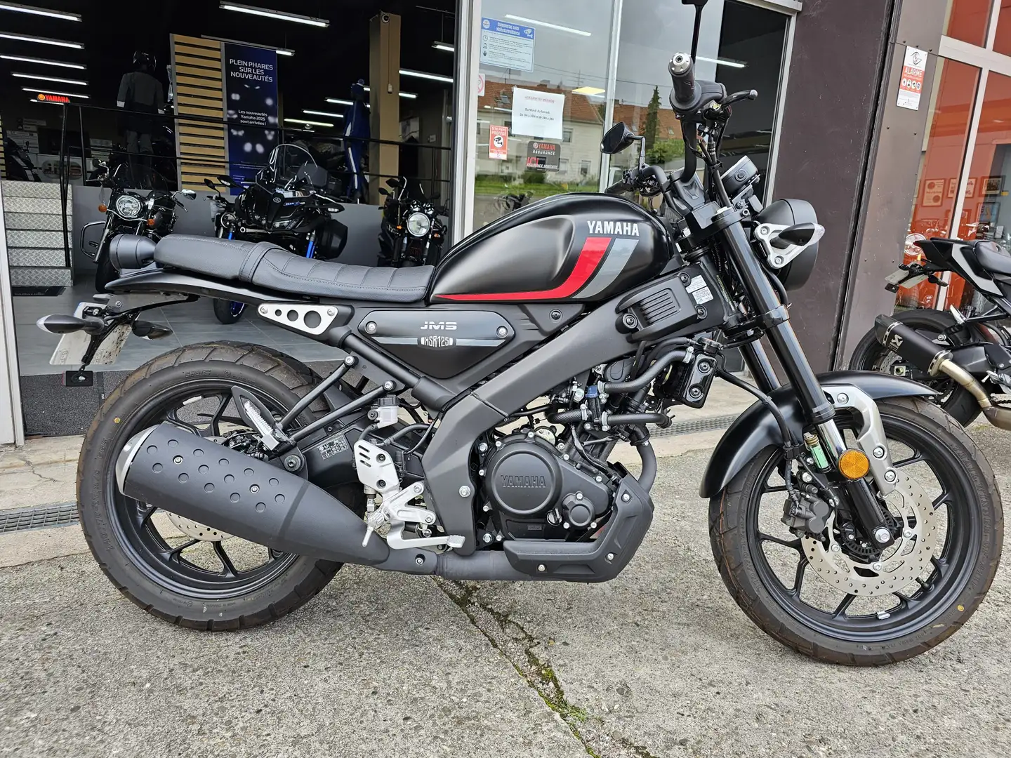 Yamaha XSR 125 Siyah - 1