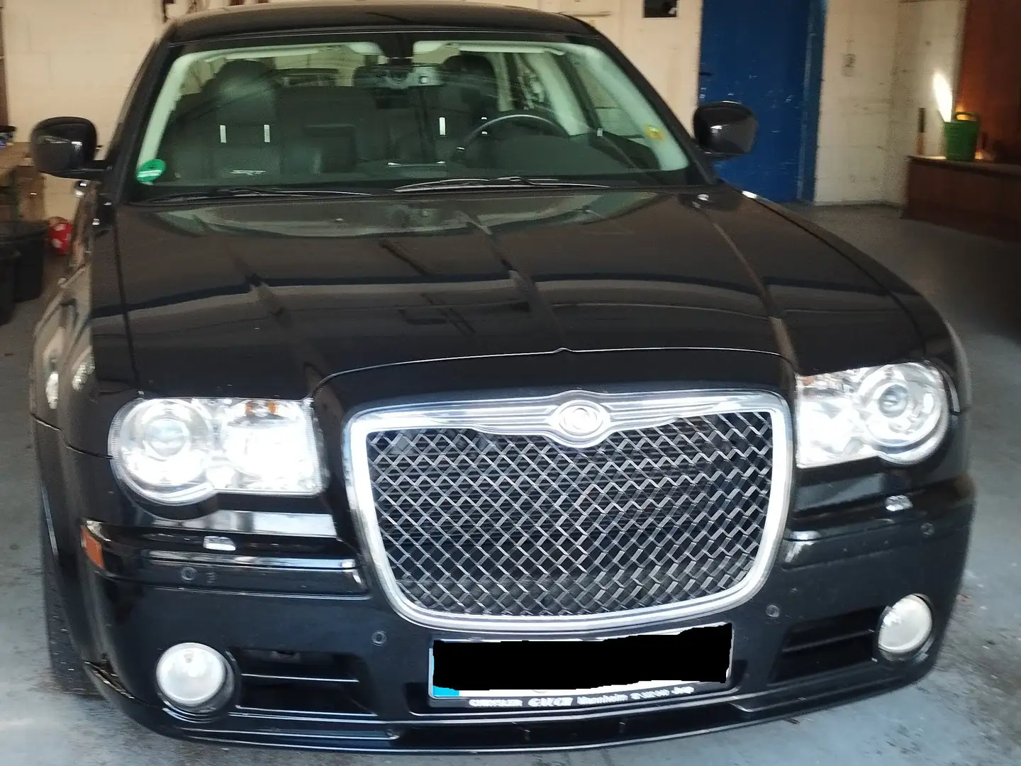 Chrysler 300C 6.1 SRT8 Noir - 1