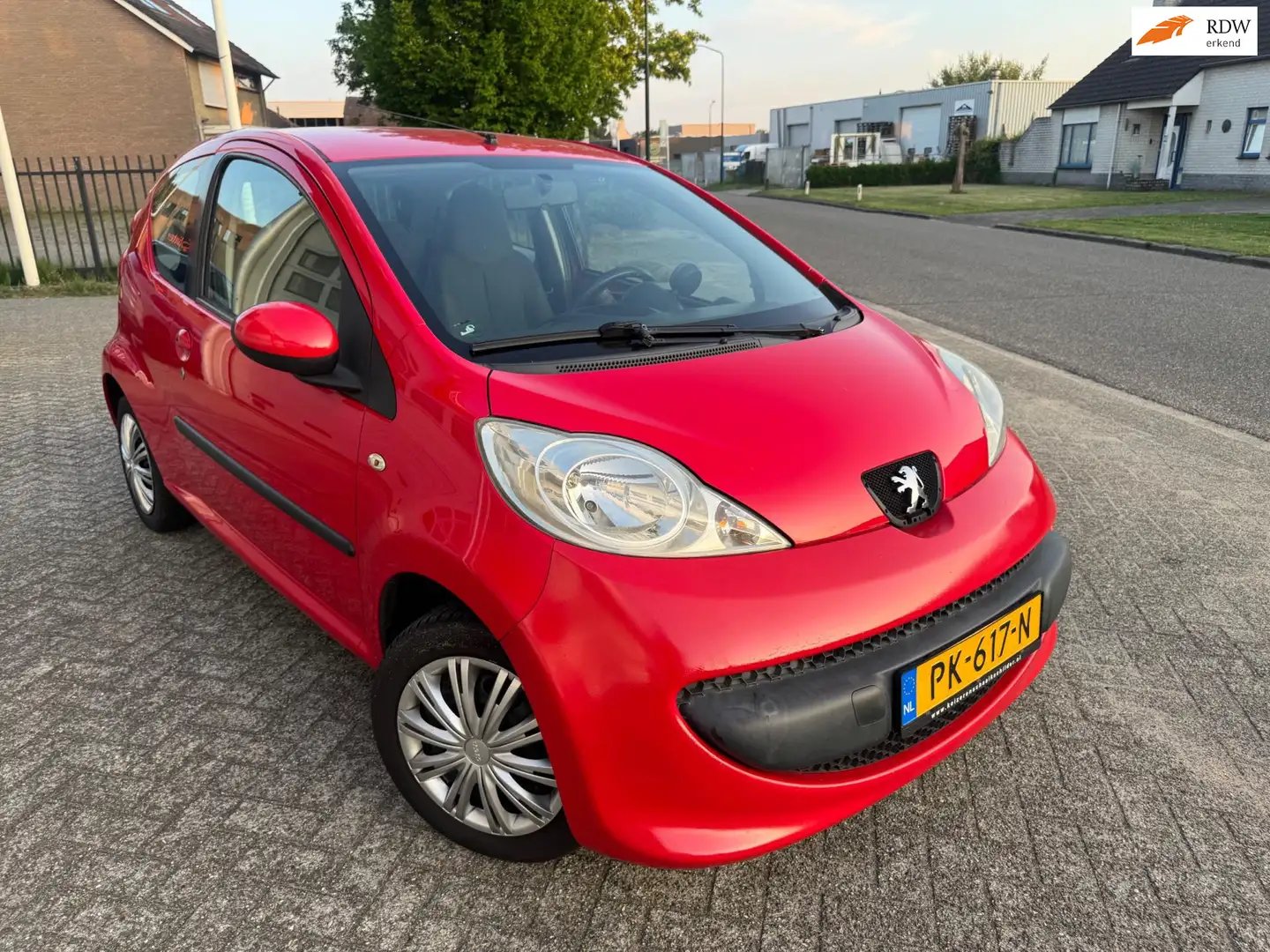 Peugeot 107 1.0-12V XR Airco, Nieuwe APK, Toerenteller Красный - 1