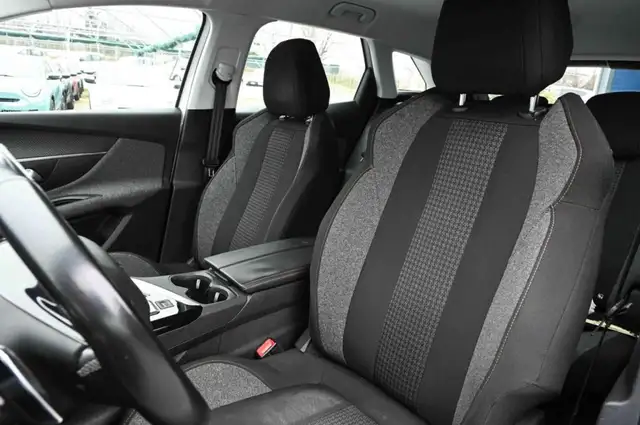 Peugeot 3008 view 14