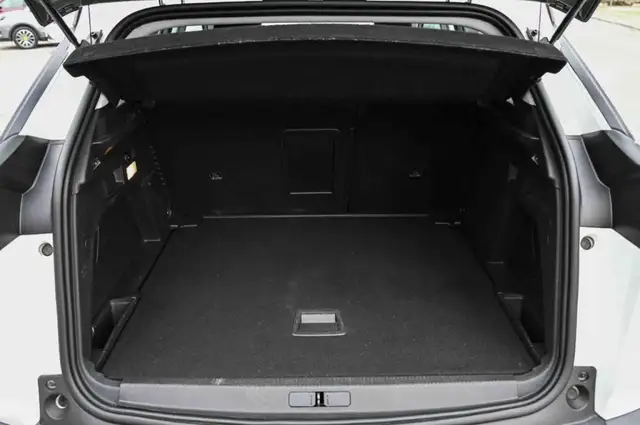 Peugeot 3008 view 9